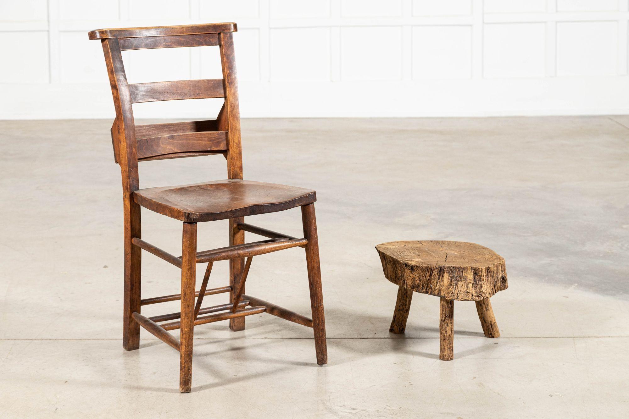 20ième siècle Table d'appoint en orme français en vente