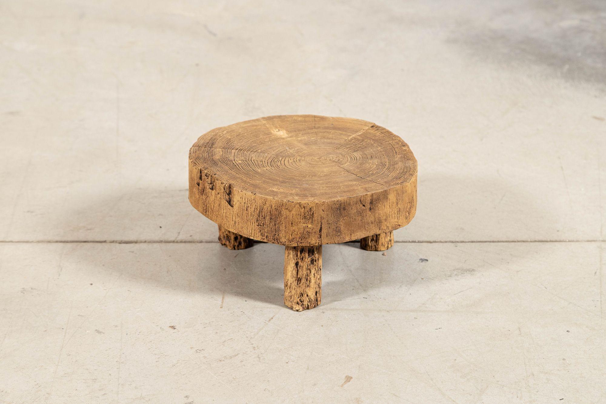 Table d'appoint en orme français en vente 1