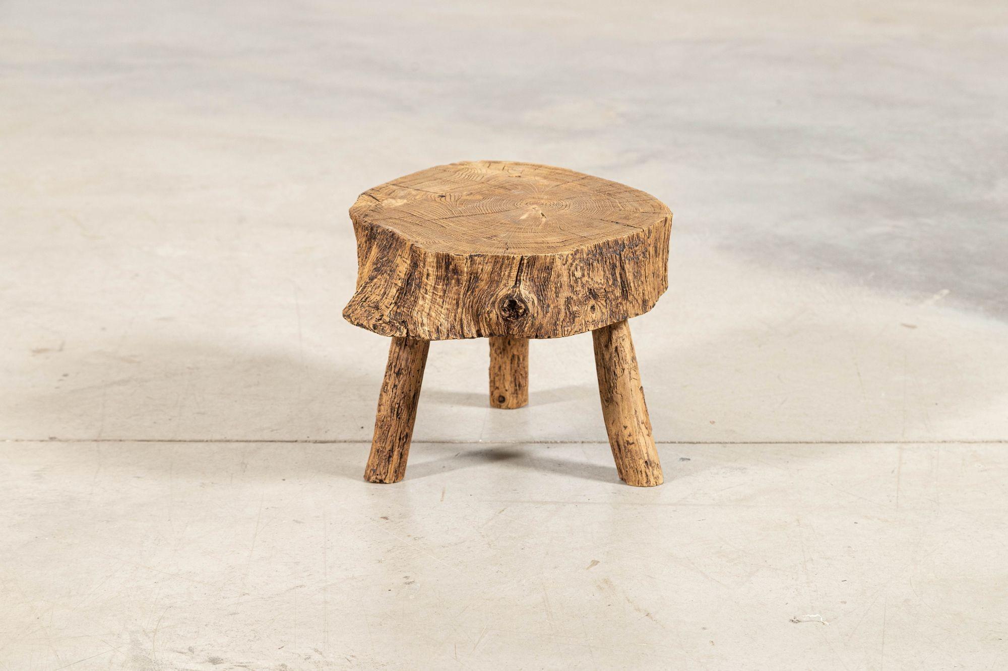 Table d'appoint en orme français en vente 3