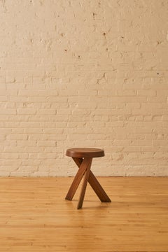 Tabouret en orme français (S31) de Pierre Chapo