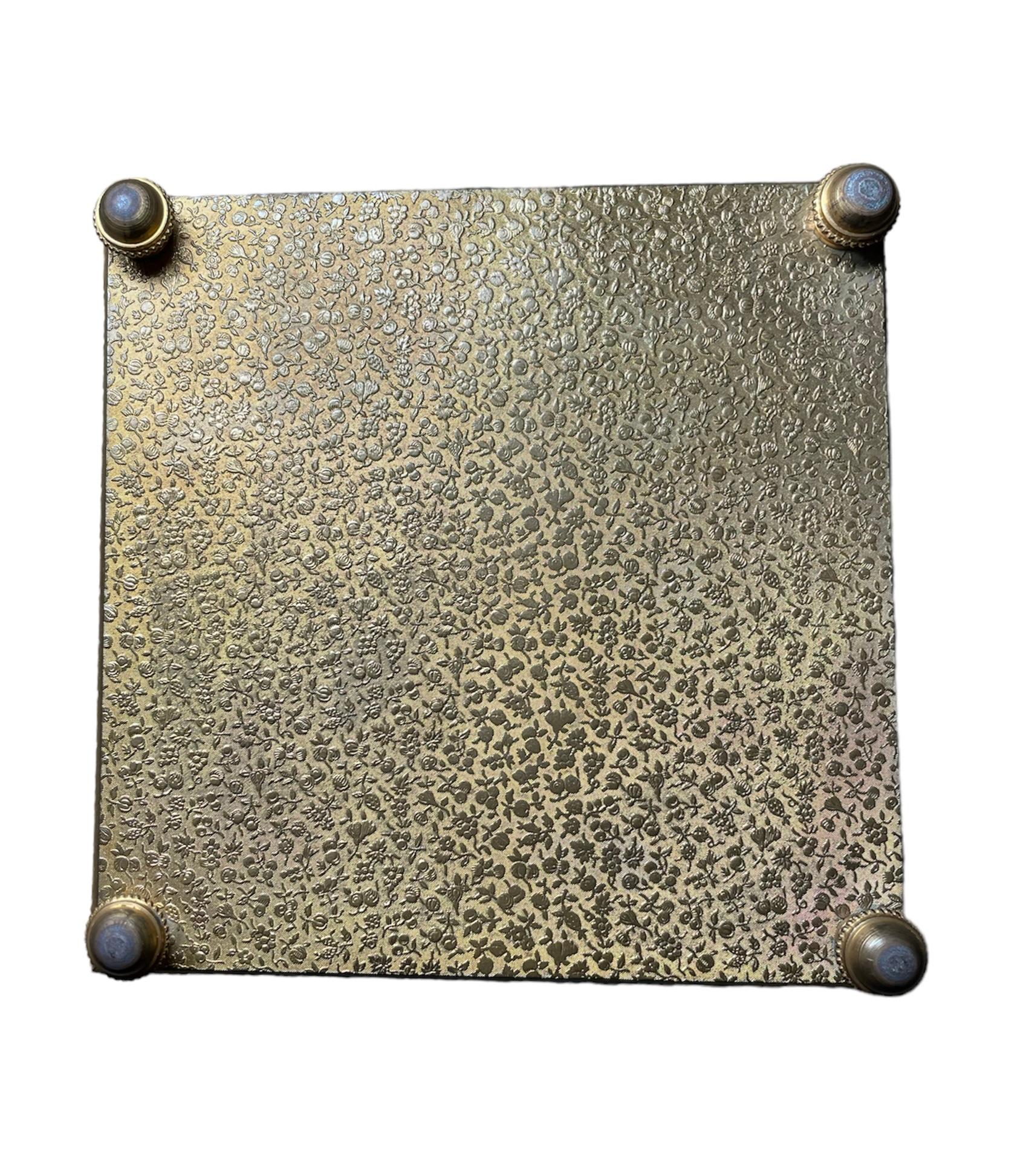 French Embossed Bronze Squared Trinket/ Jewelry Box siglo XX en venta