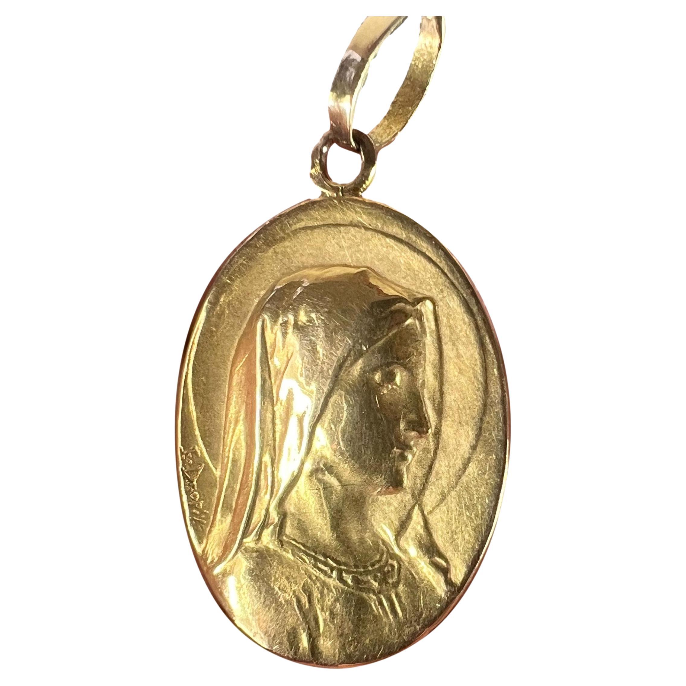 Ciondolo con medaglia religiosa francese Emile Dropsy Virgin Mary in oro giallo 18 carati