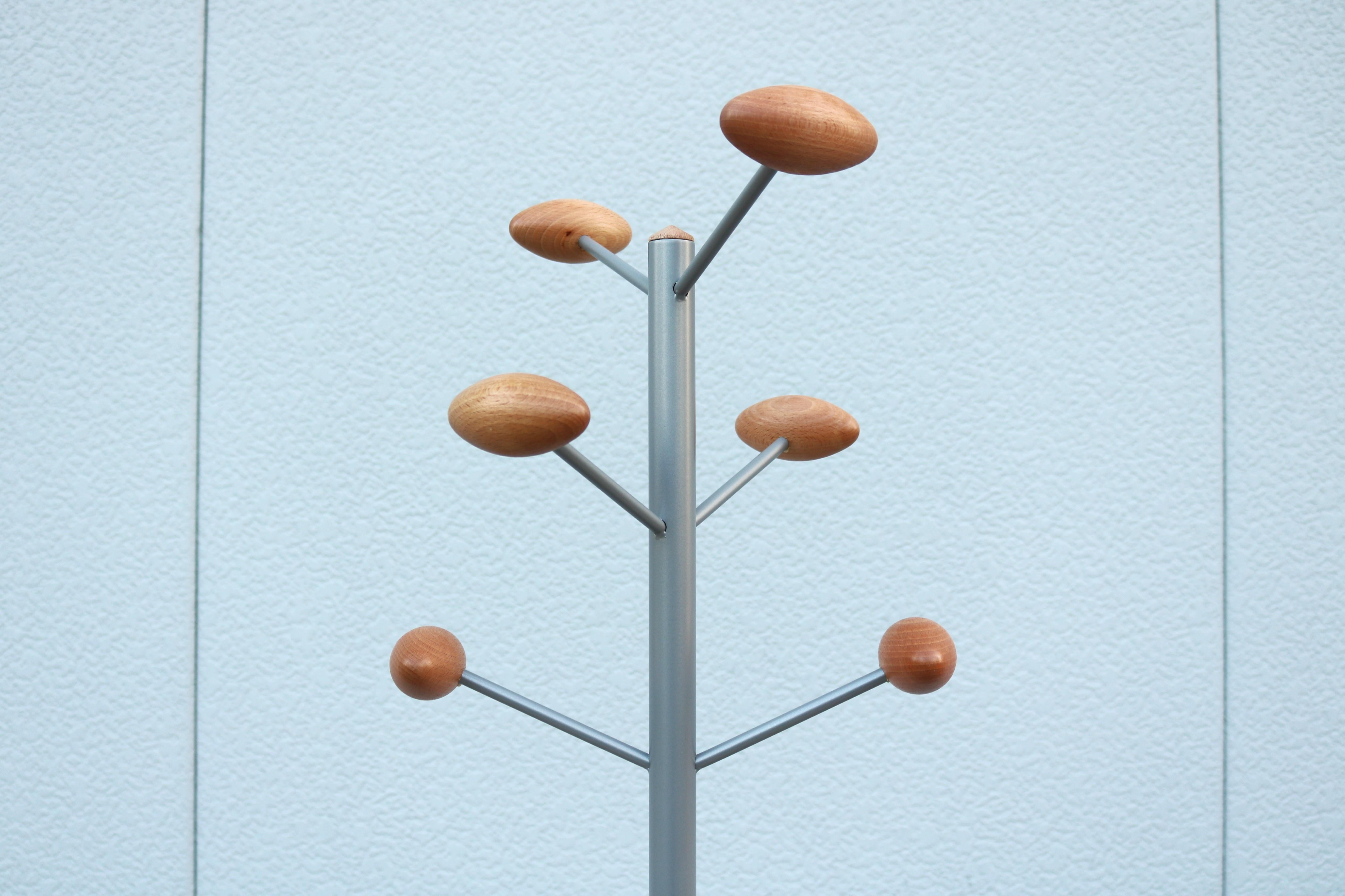 Französischer Emmanuel Gallina für Manade Paris Kleiderständer/Garderobenbaum aus Stahl und Holz im Angebot 5