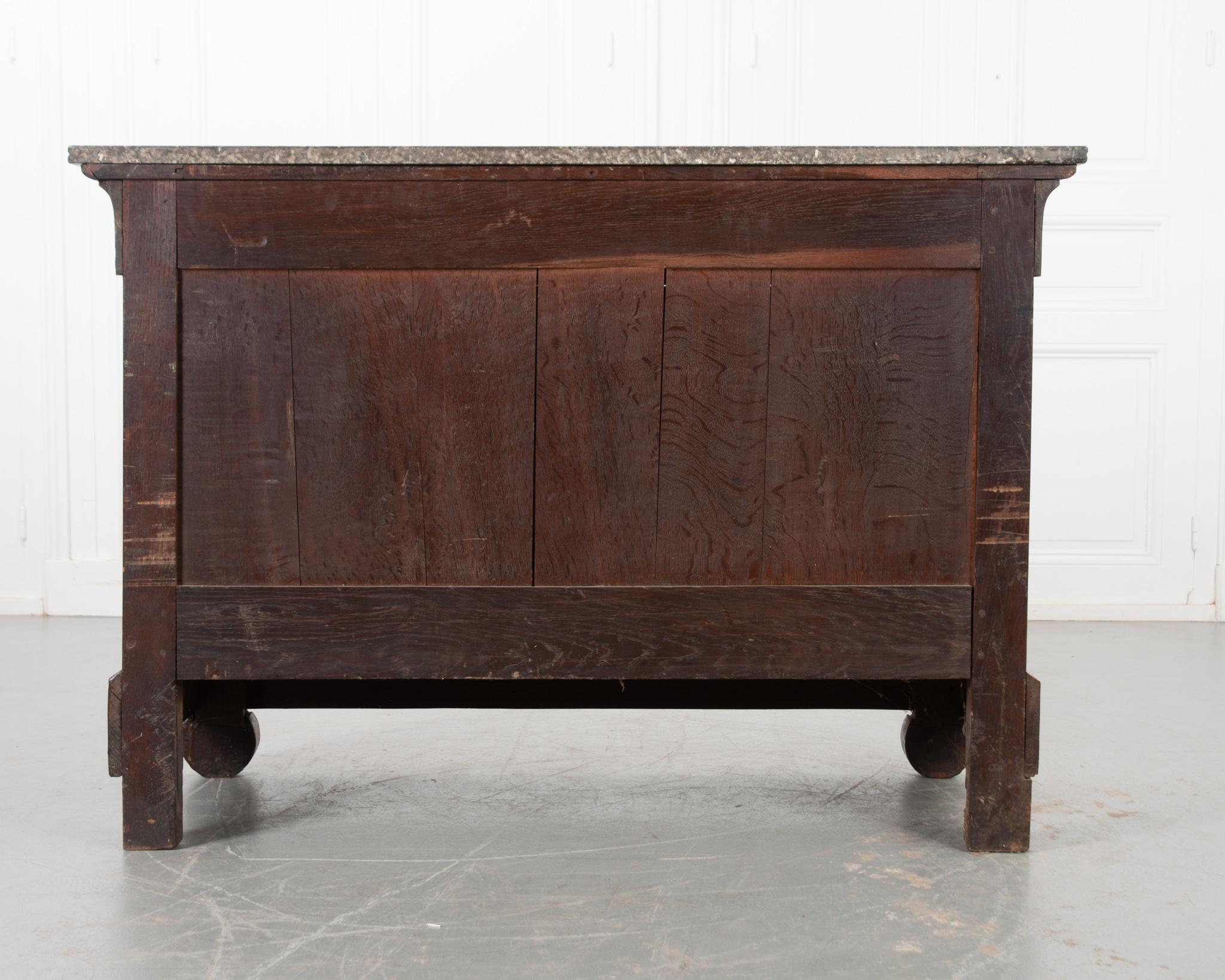 French Empire 19th Century Mahogany Commode For Sale 4