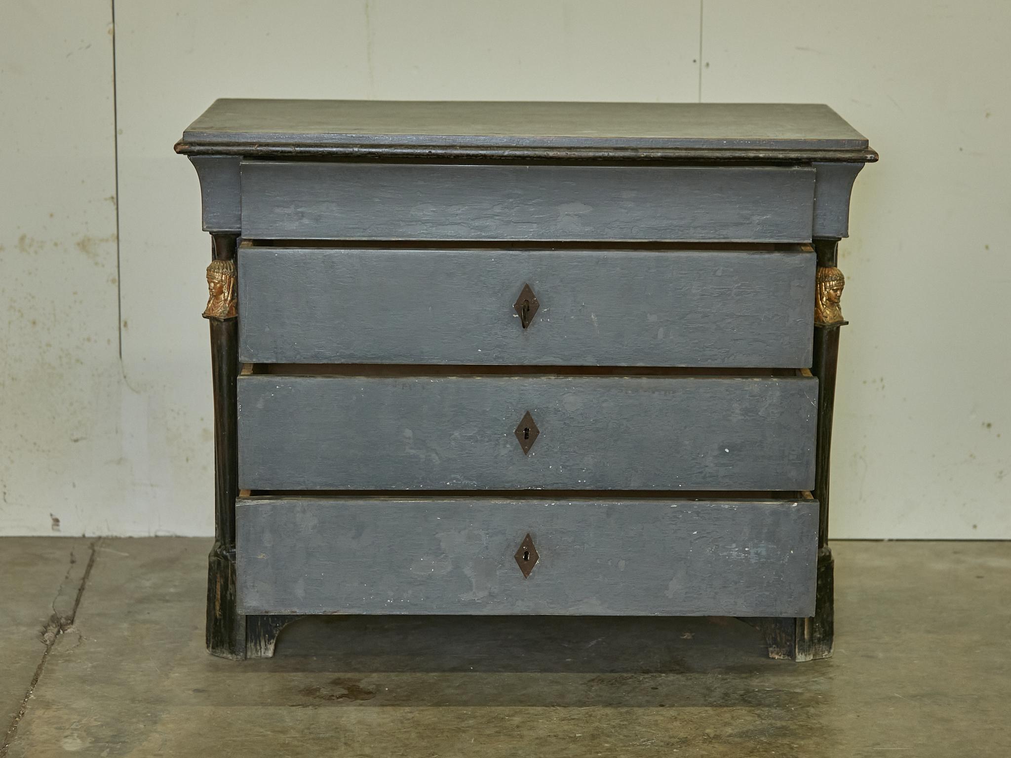 French Empire 19th Century Painted Wood Four-Drawer Commode with Gilt Busts For Sale 4