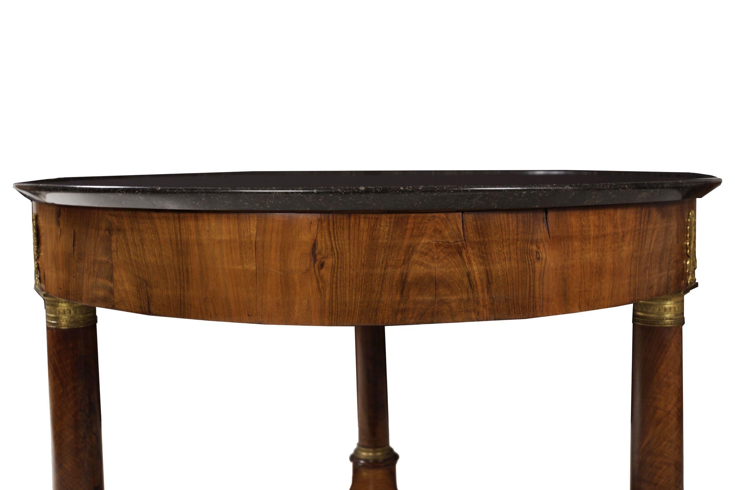 French Empire Antique Burl Walnut Center Table with Black Marble Top, circa 1815 For Sale 7