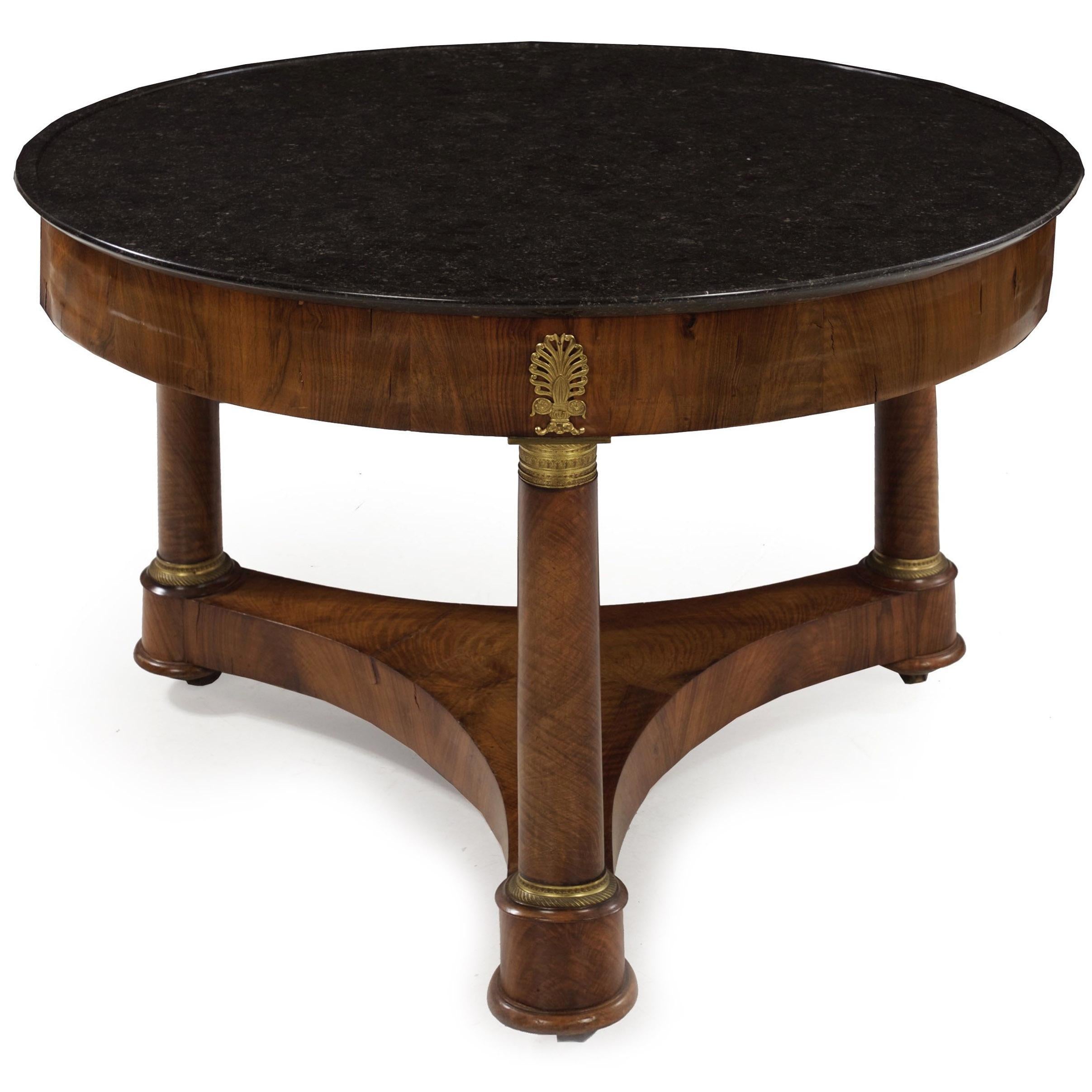 French Empire Antique Burl Walnut Center Table with Black Marble Top, circa 1815 In Good Condition For Sale In Shippensburg, PA