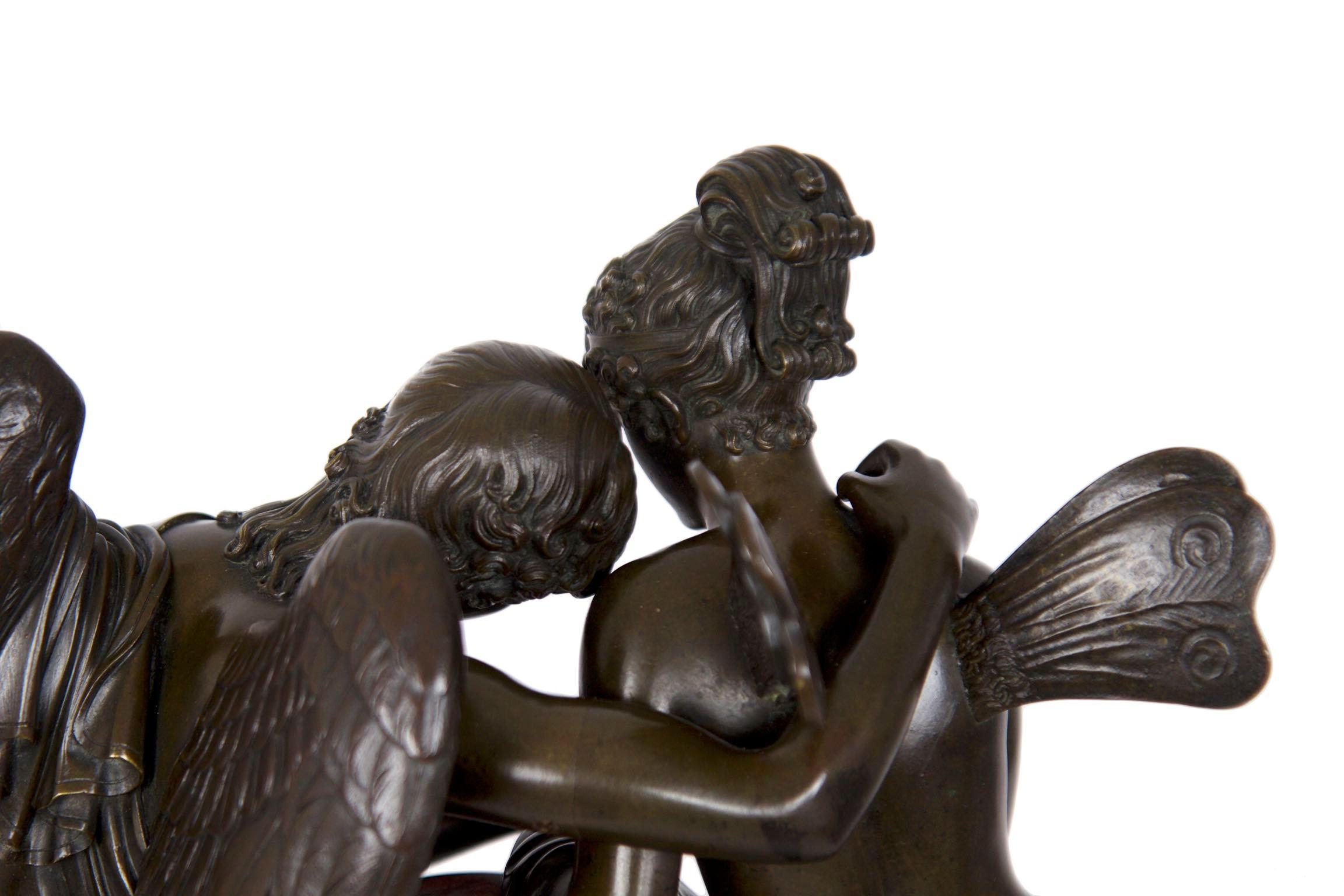 Französisches Empire Antike figürliche Bronze-Kaminuhr von Psyche & Amor:: um 1825 12