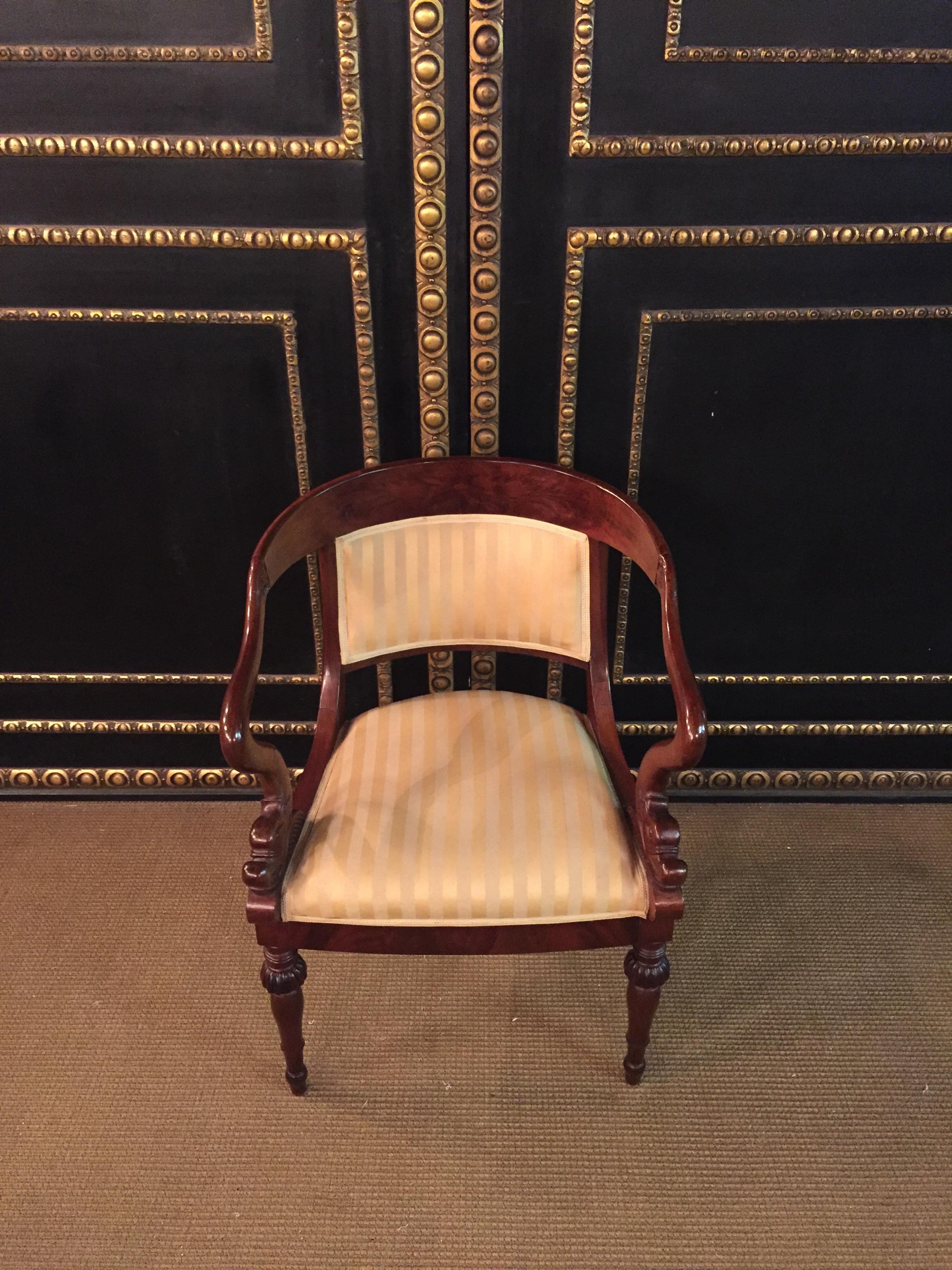 French Empire Armchair, Solid Mahogany, 1800-1810, Shellac Polish In Good Condition In Berlin, DE