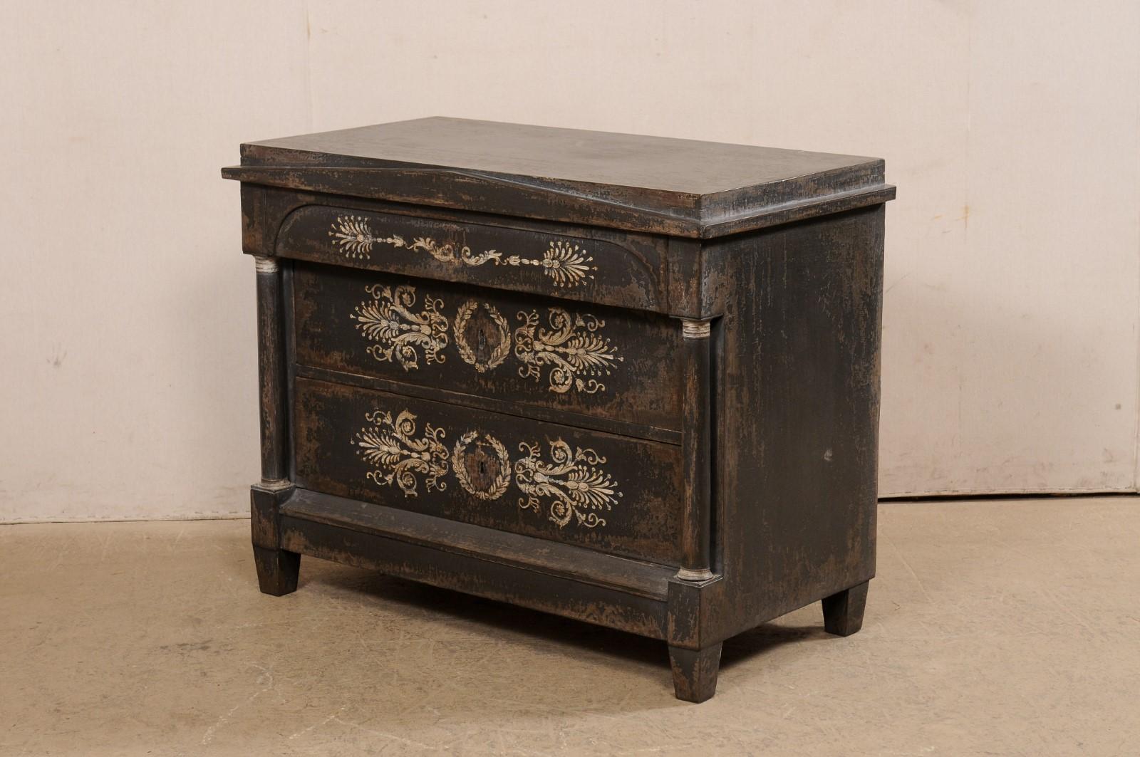French Empire Artisan-Painted Commode, 19th Century For Sale 6