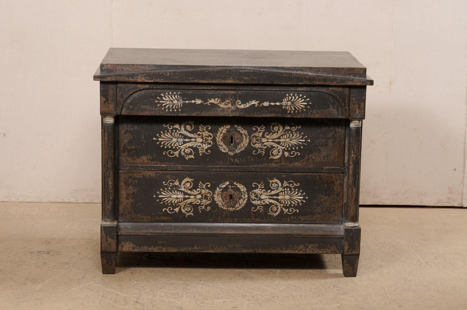 French Empire Artisan-Painted Commode, 19th Century For Sale 7