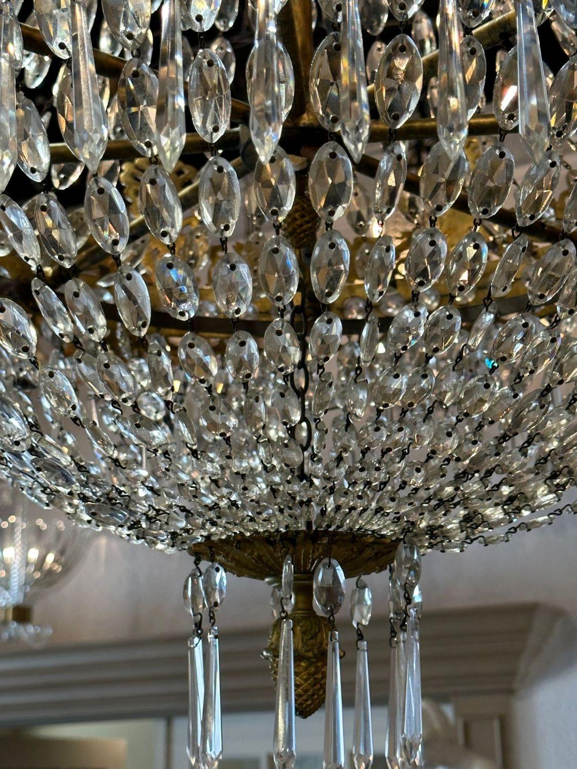 Lampadario Impero Francese a forma di cesto in vendita 2