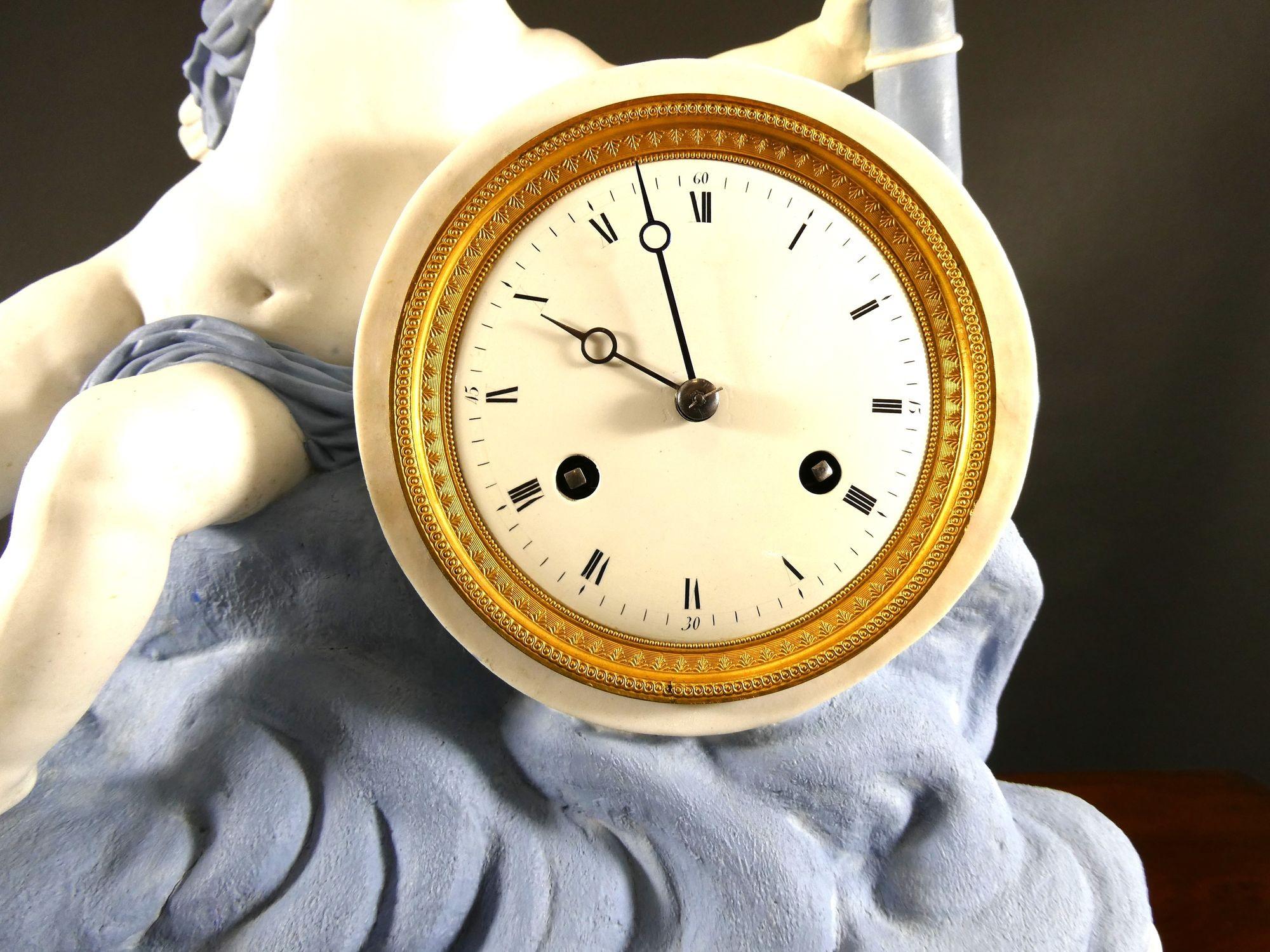 French Empire Bisque Porcelain and Ormolu Mantel Clock In Good Condition For Sale In Norwich, GB