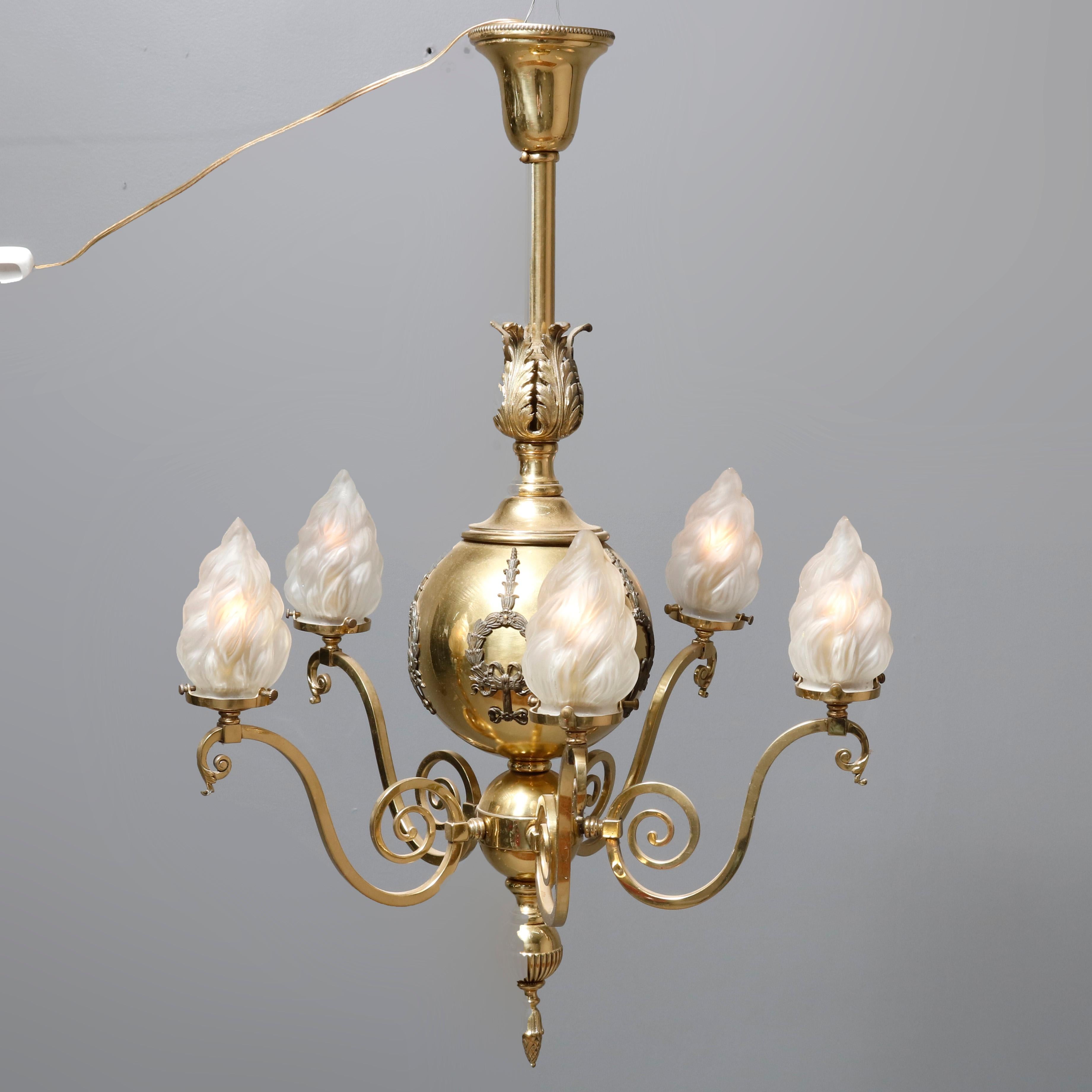 Lampadario a globo in ottone Impero francese con paralumi a forma di fiamma, 1930 ca.

Misure: 30