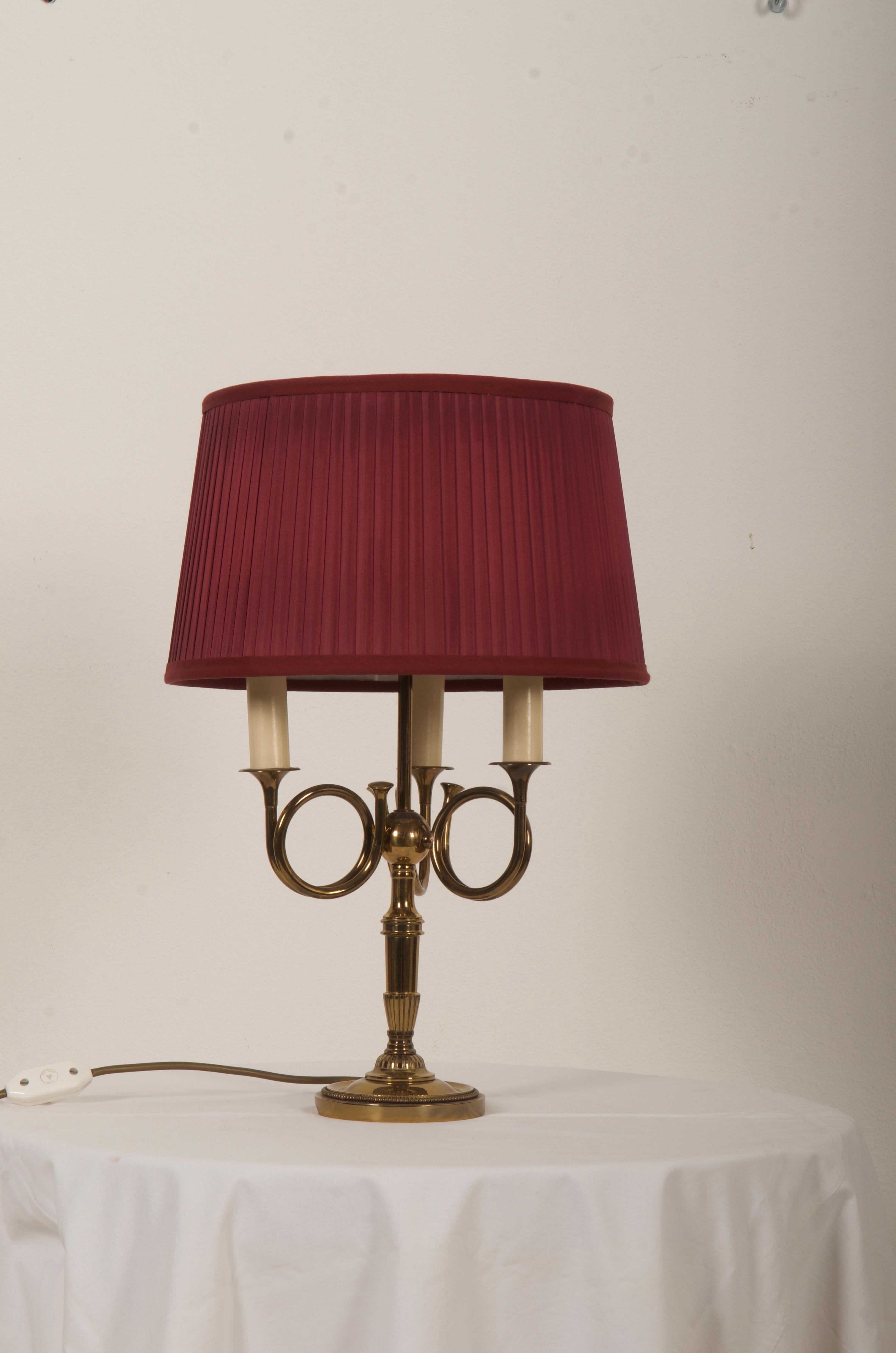 French Empire Brass Horn Shaped Table Lamp In Good Condition In Vienna, AT