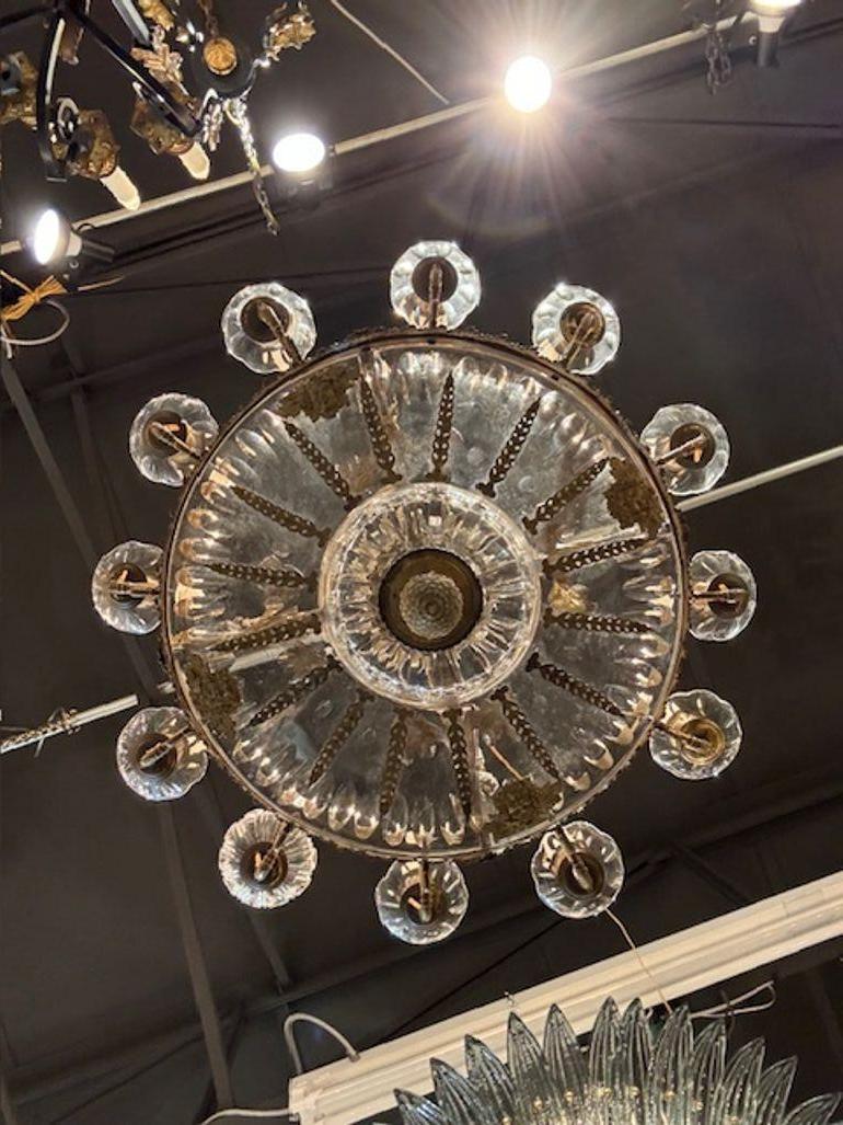 Lustre Empire français à 12 éclairages en bronze et cristal Bon état - En vente à Dallas, TX