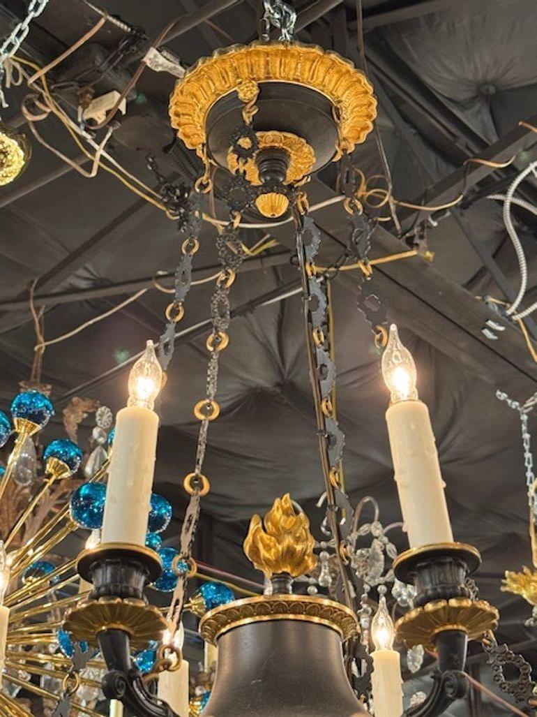 Bronzo Lampadario francese Impero in bronzo in vendita