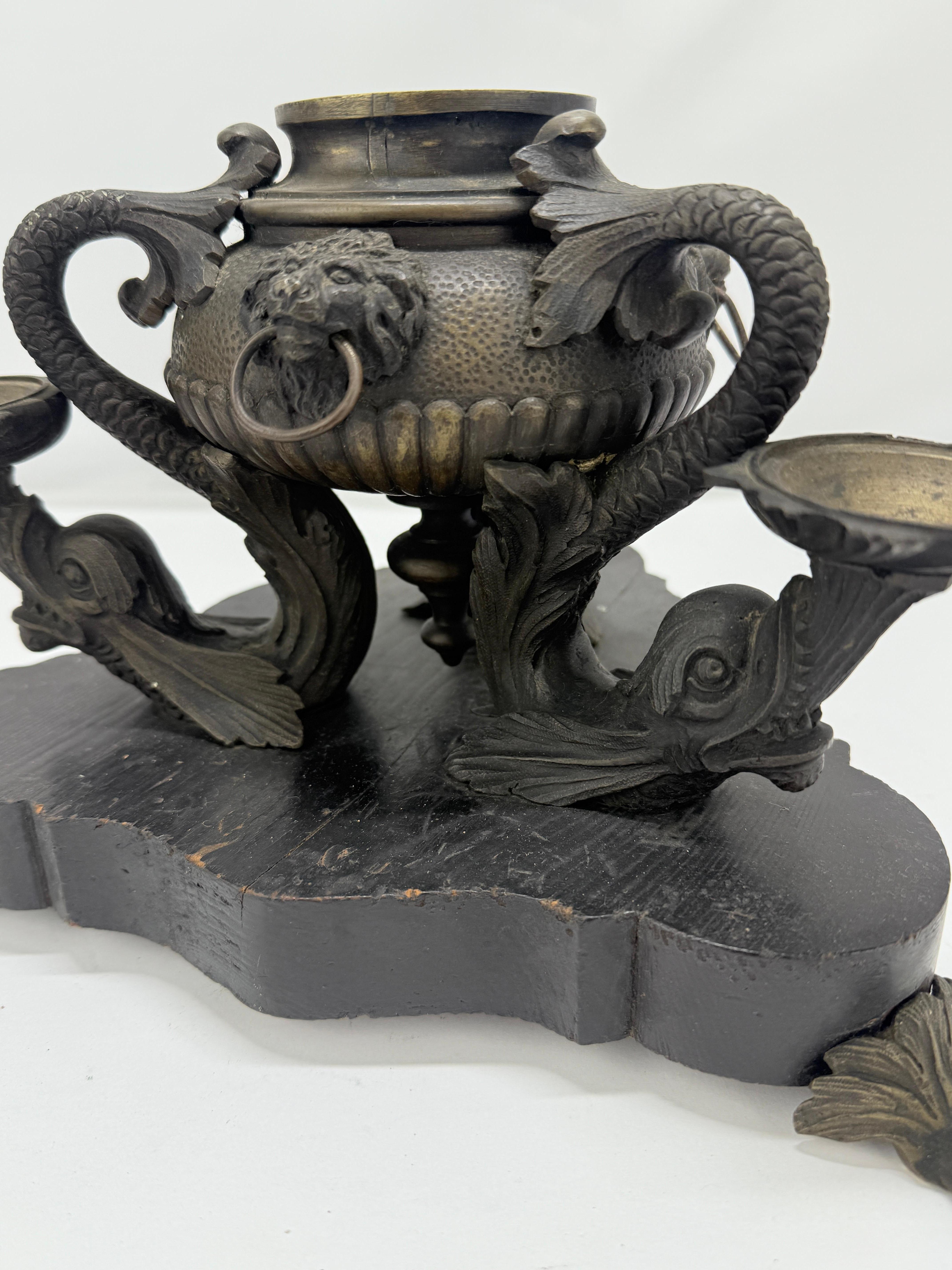 Encrier en bronze de l'Empire français d'après les lampes à huile romaines, c.1815-25 en vente 4