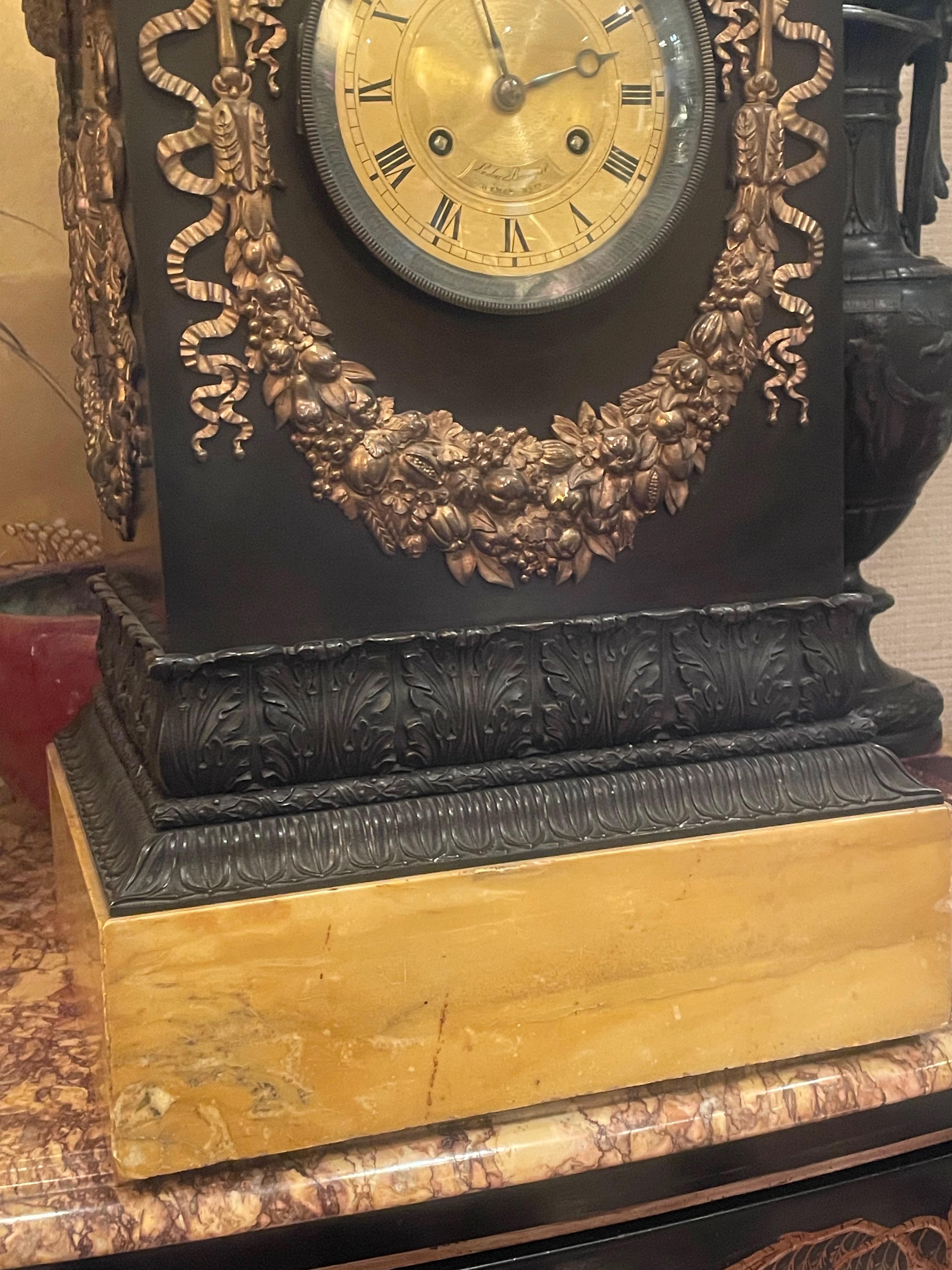 French Empire Bronze Mantle Clock by Hemon, in LEDURE Case, c.1820 For Sale 6
