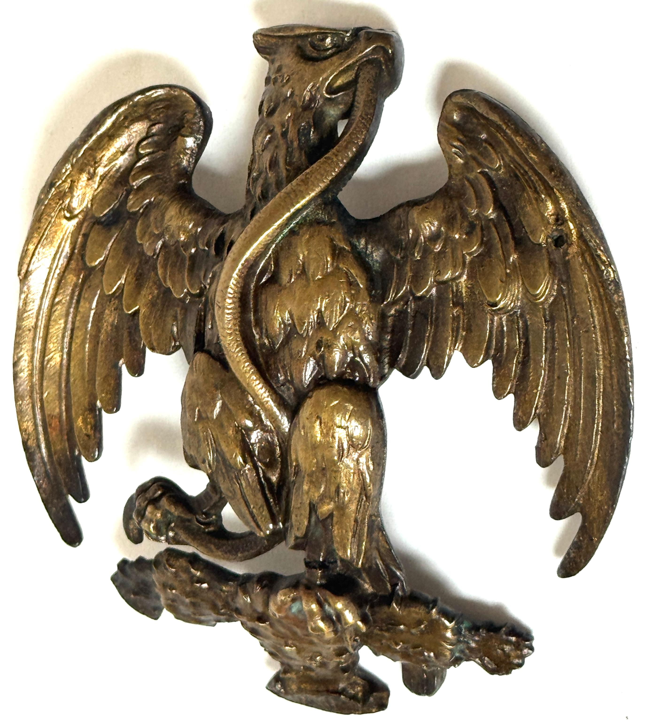 Französische Empire-Bronze-Montierung eines Adlers, der eine Schlange bezwingt, Desmalter /  Thomire im Angebot 4