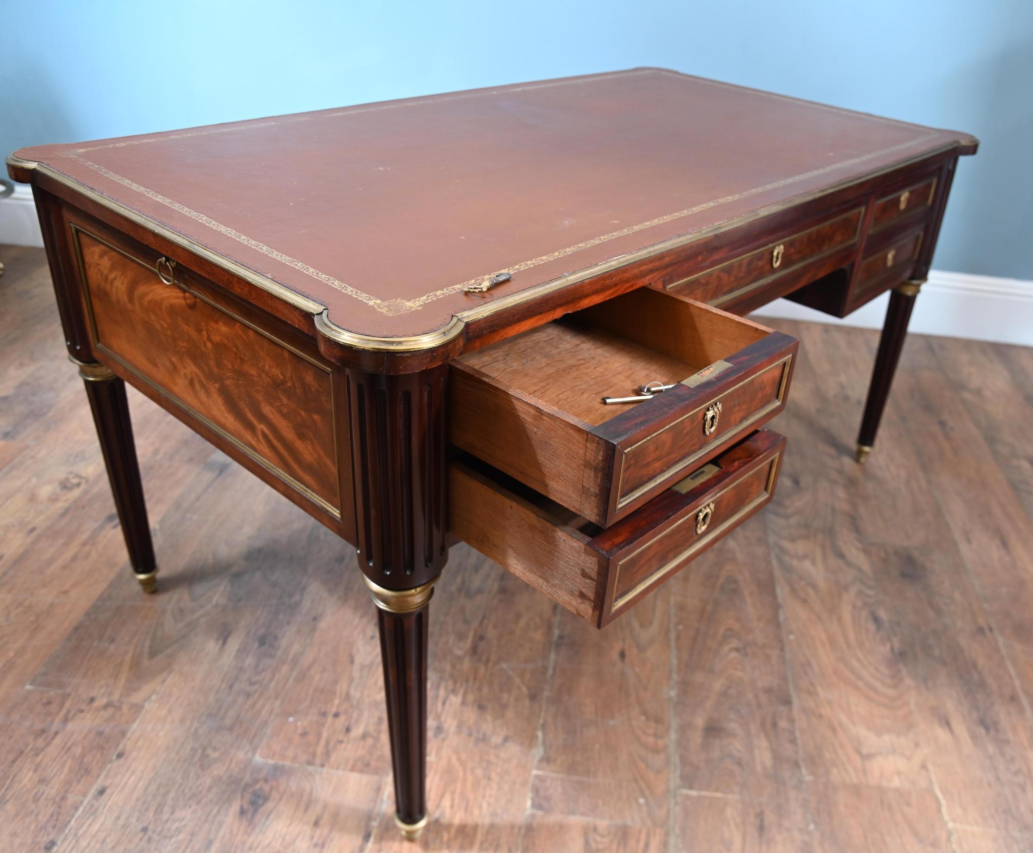 Stile impero Scrivania impero francese Bureau Plat 1880 Directoire in vendita