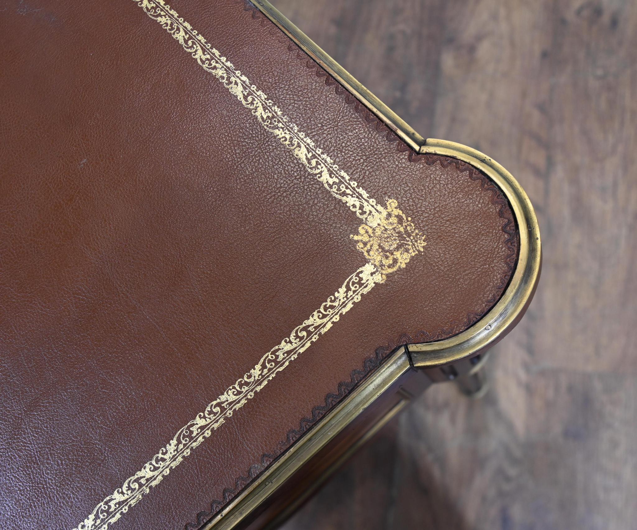 Fine XIX secolo Scrivania impero francese Bureau Plat 1880 Directoire in vendita