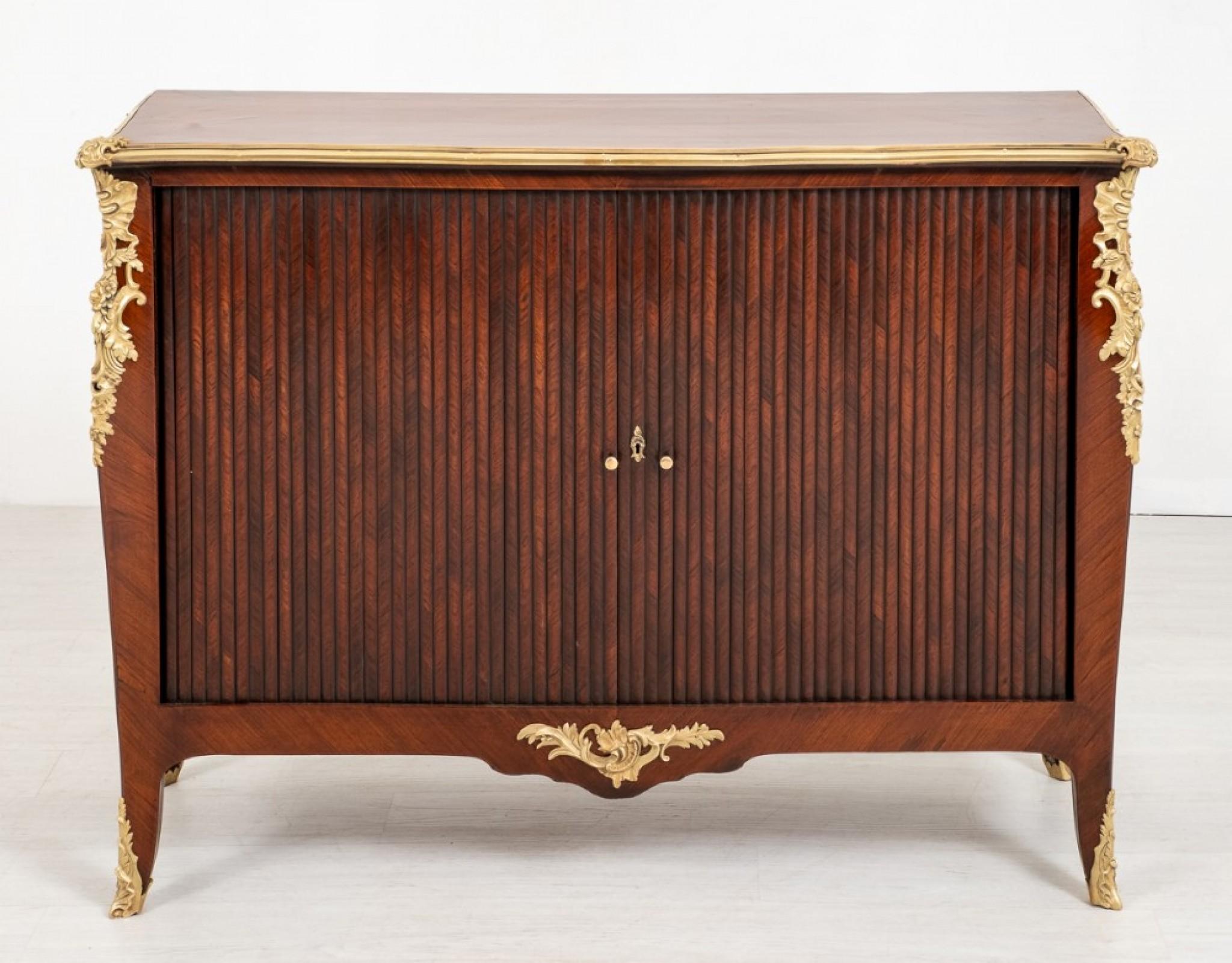 Gabinete Imperio Francés, Cómoda Antigua Kingwood, 1850 Mediados del siglo XIX en venta