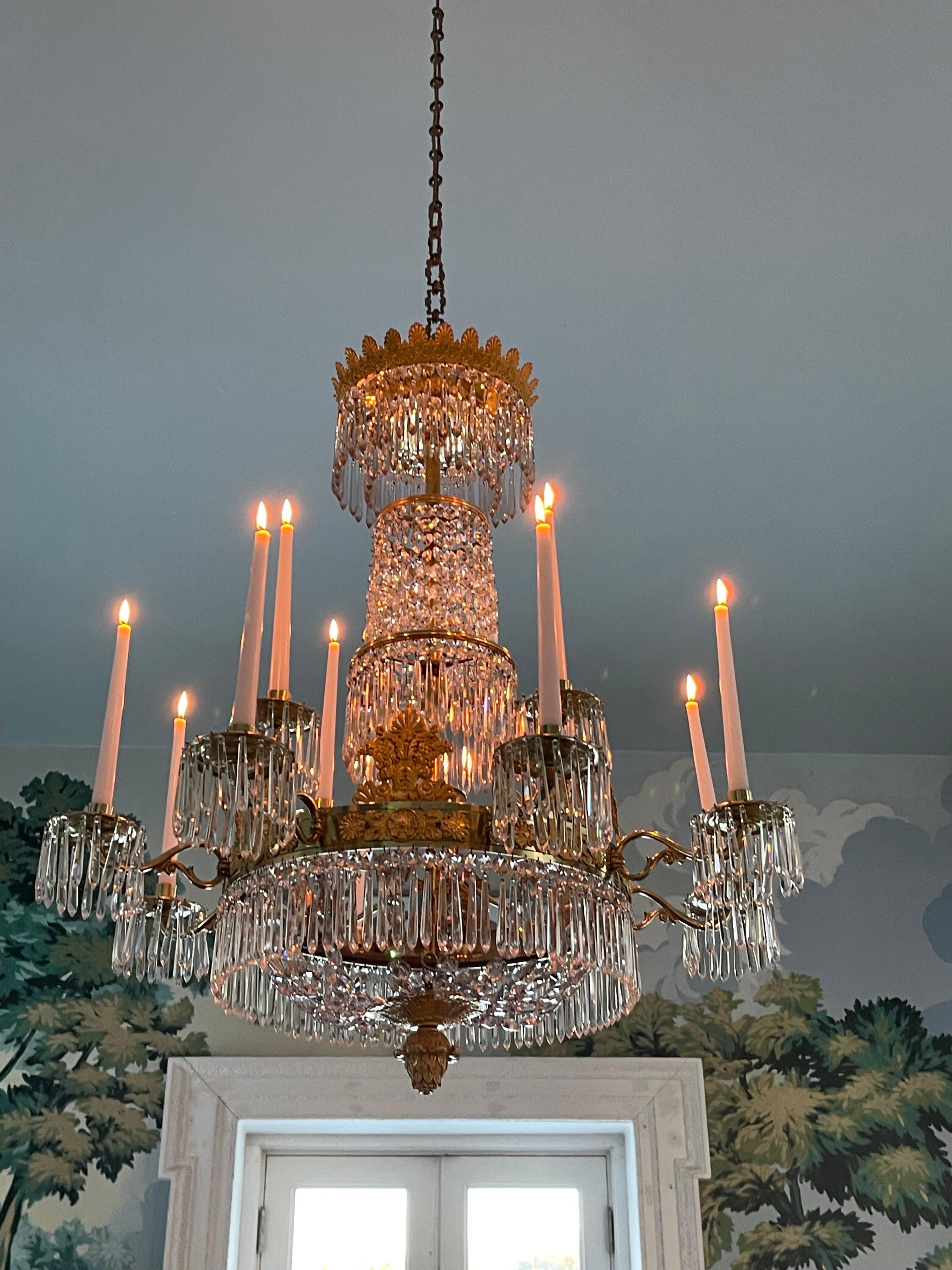 A fine French Empire Chandelier, circa 1820 For Sale 1