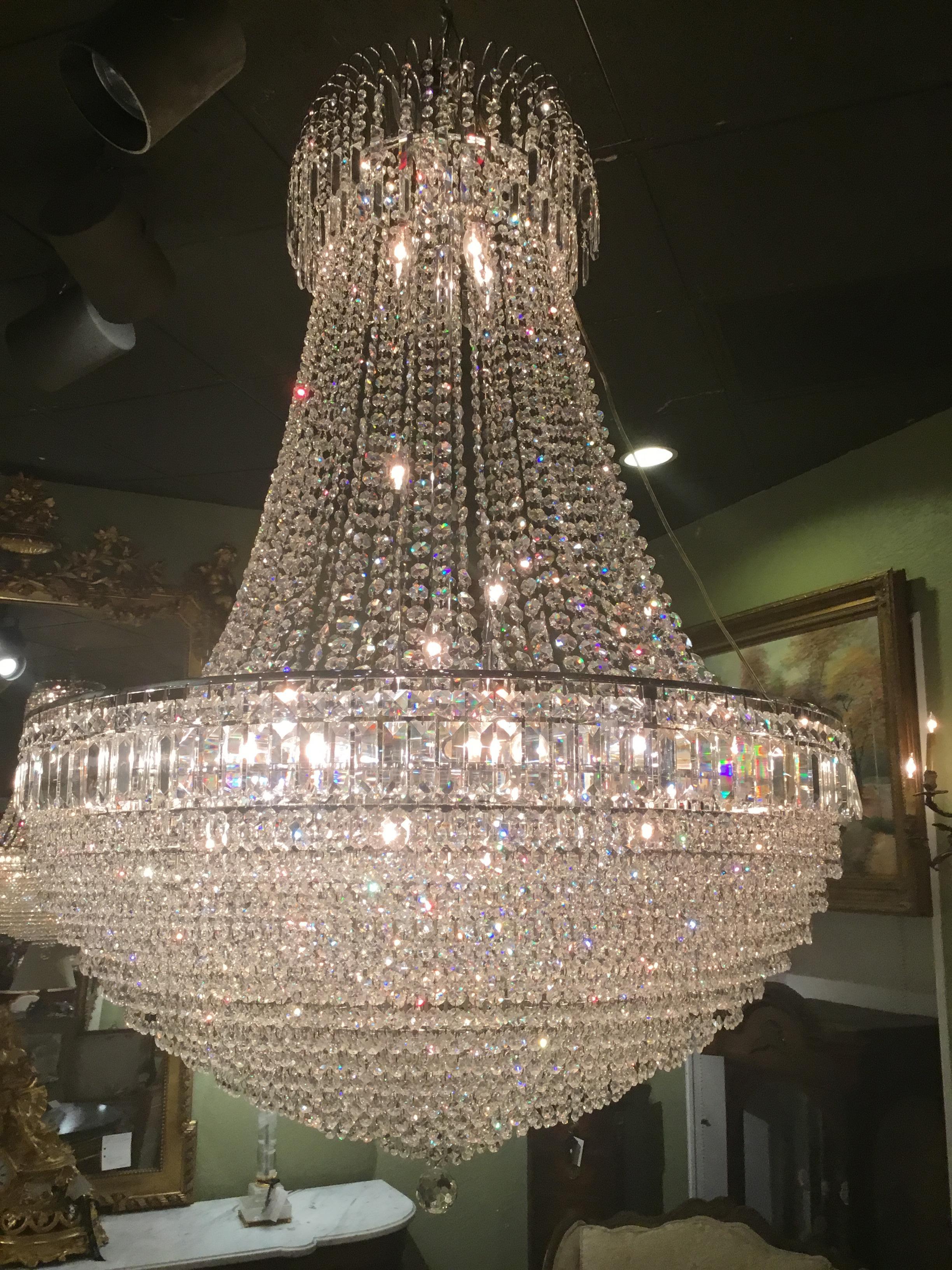 Straus crystal chandelier
Very large in size and the crystals have a lot of color!
Sworoski crystal.