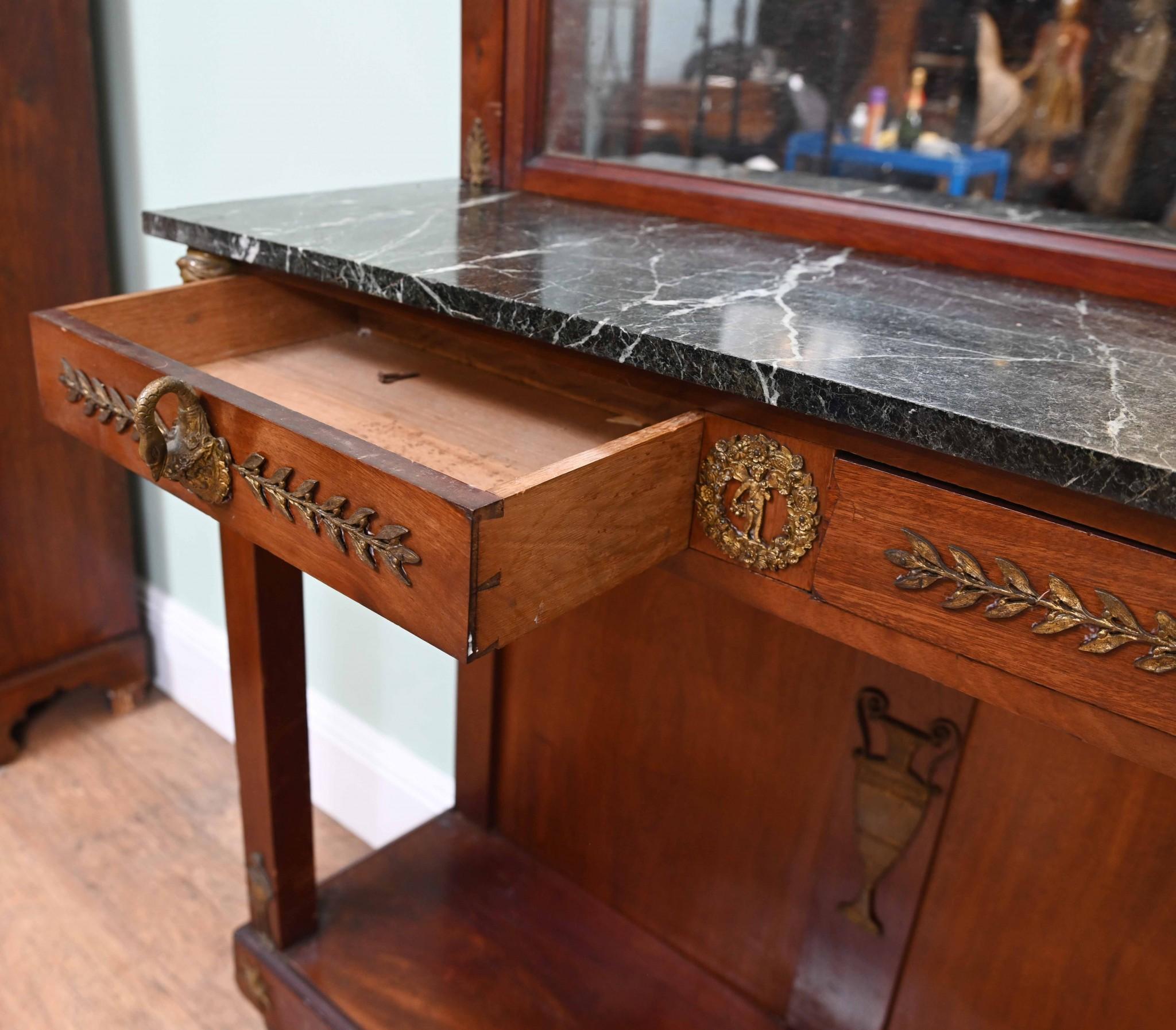 Cabinet Chiffonier Impero francese in mogano Napoleone III 1890 in vendita 2