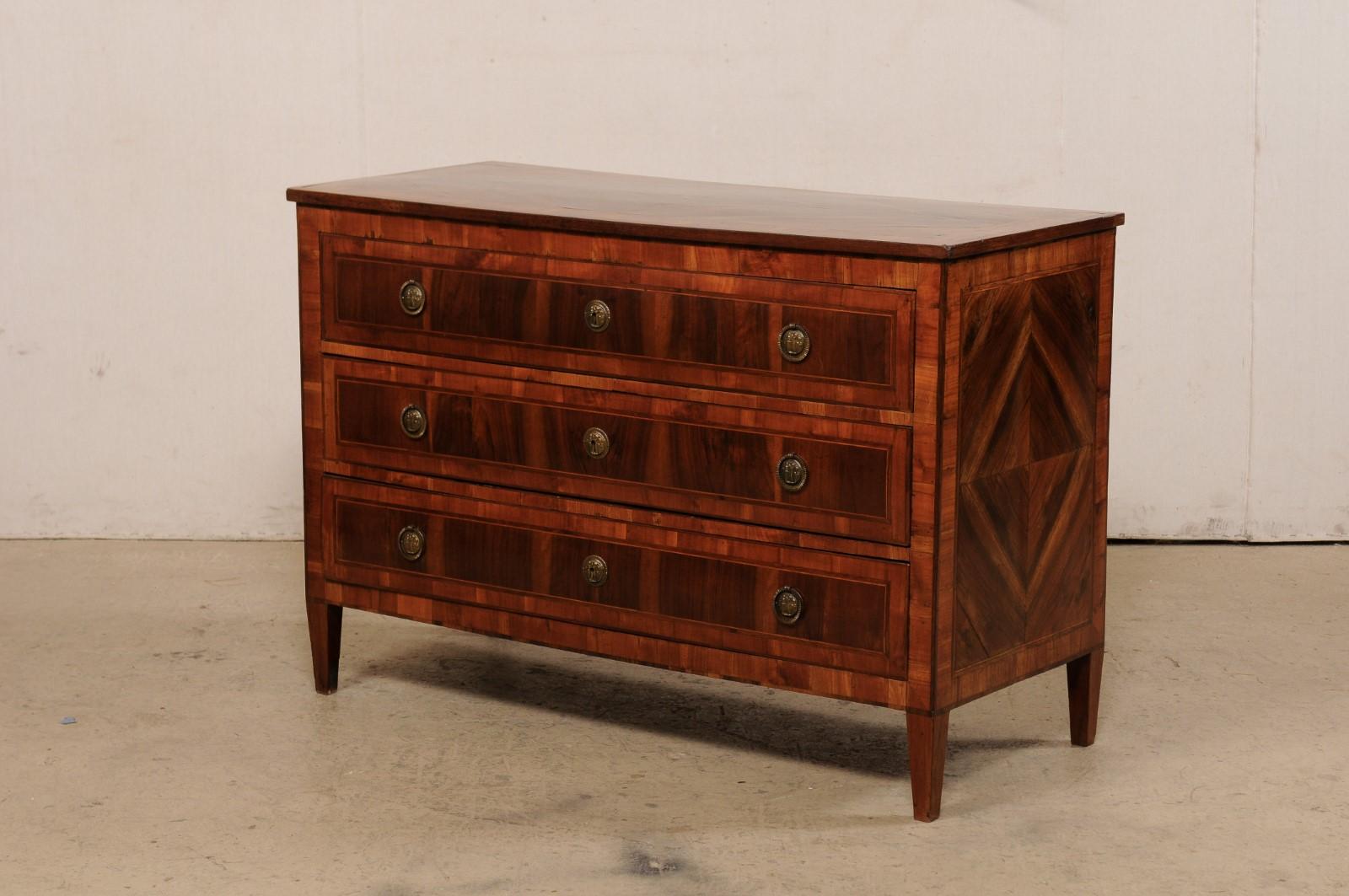 French Empire Commode with Beautiful Inlay & Bookmatched Veneer, Early 19th C. For Sale 6