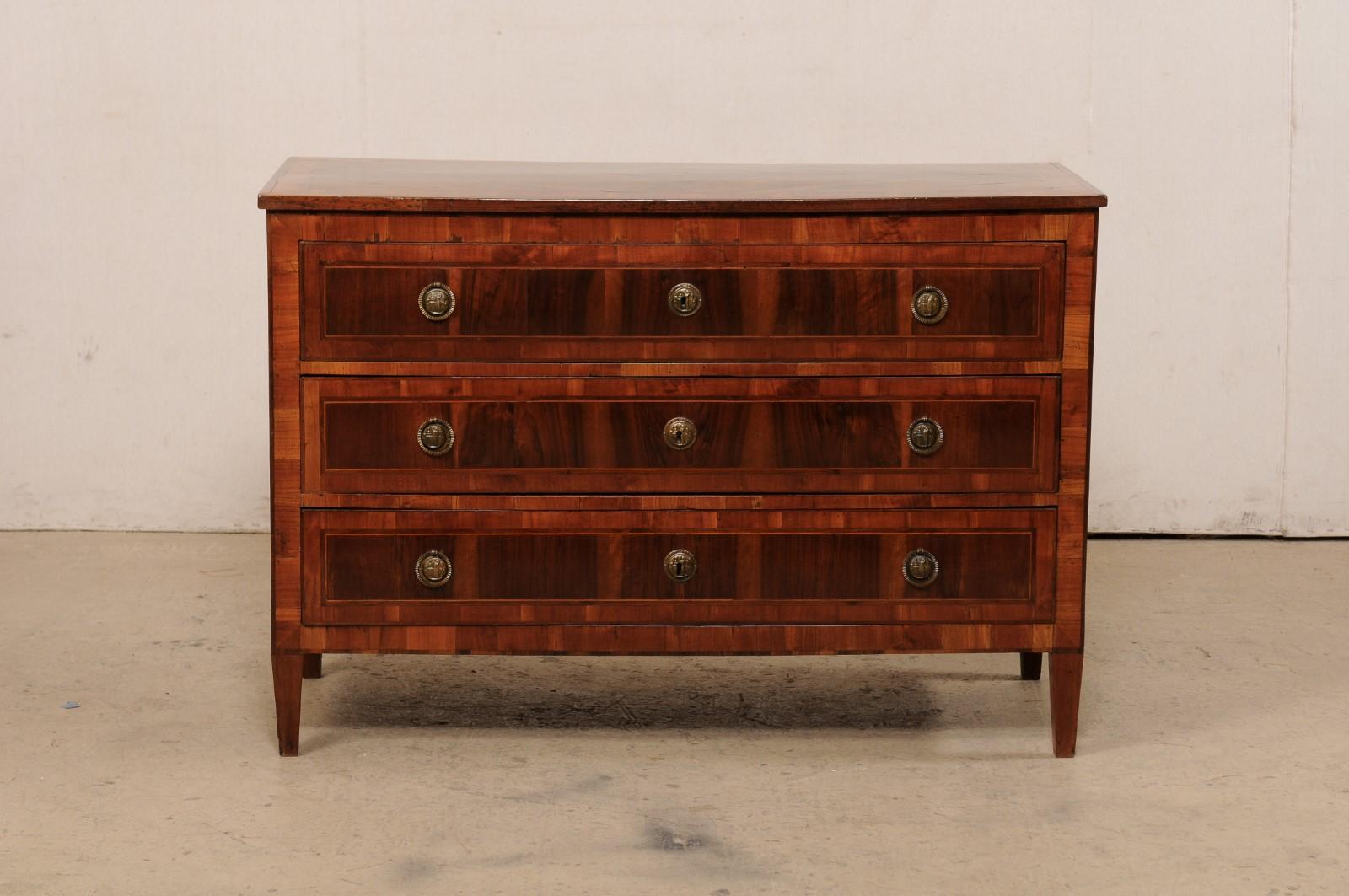 French Empire Commode with Beautiful Inlay & Bookmatched Veneer, Early 19th C. For Sale 7