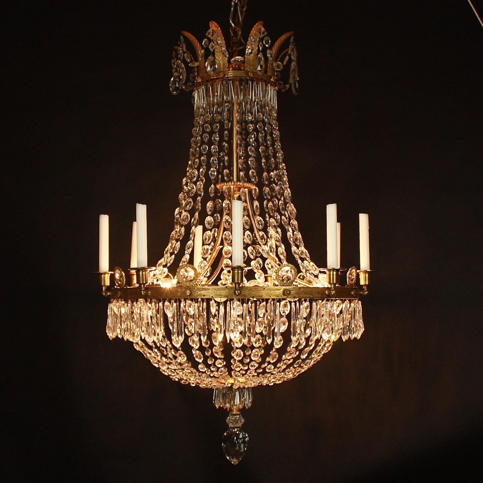 French Early 19th Century Empire Crystal-Cut and Gilt-Bronze Basket Chandelier For Sale 4