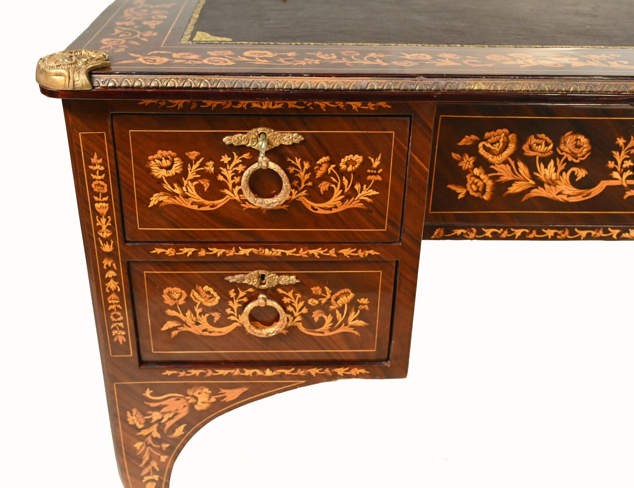 Französisch Empire Schreibtisch Bureau Intarsien Knieloch im Zustand „Gut“ im Angebot in Potters Bar, GB