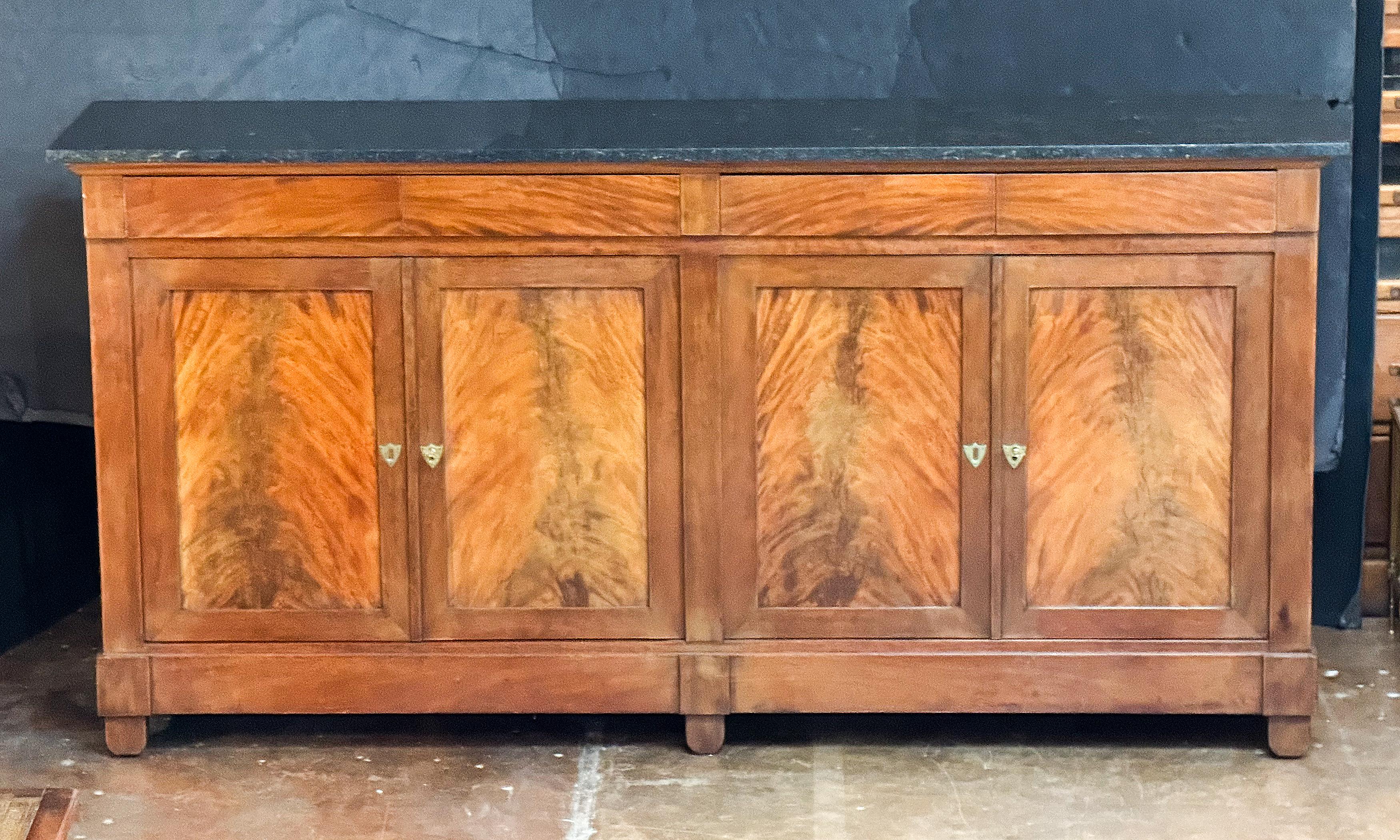 French Empire Enfilade or Sideboard Console of Flame Mahogany with Marble Top In Good Condition For Sale In Austin, TX