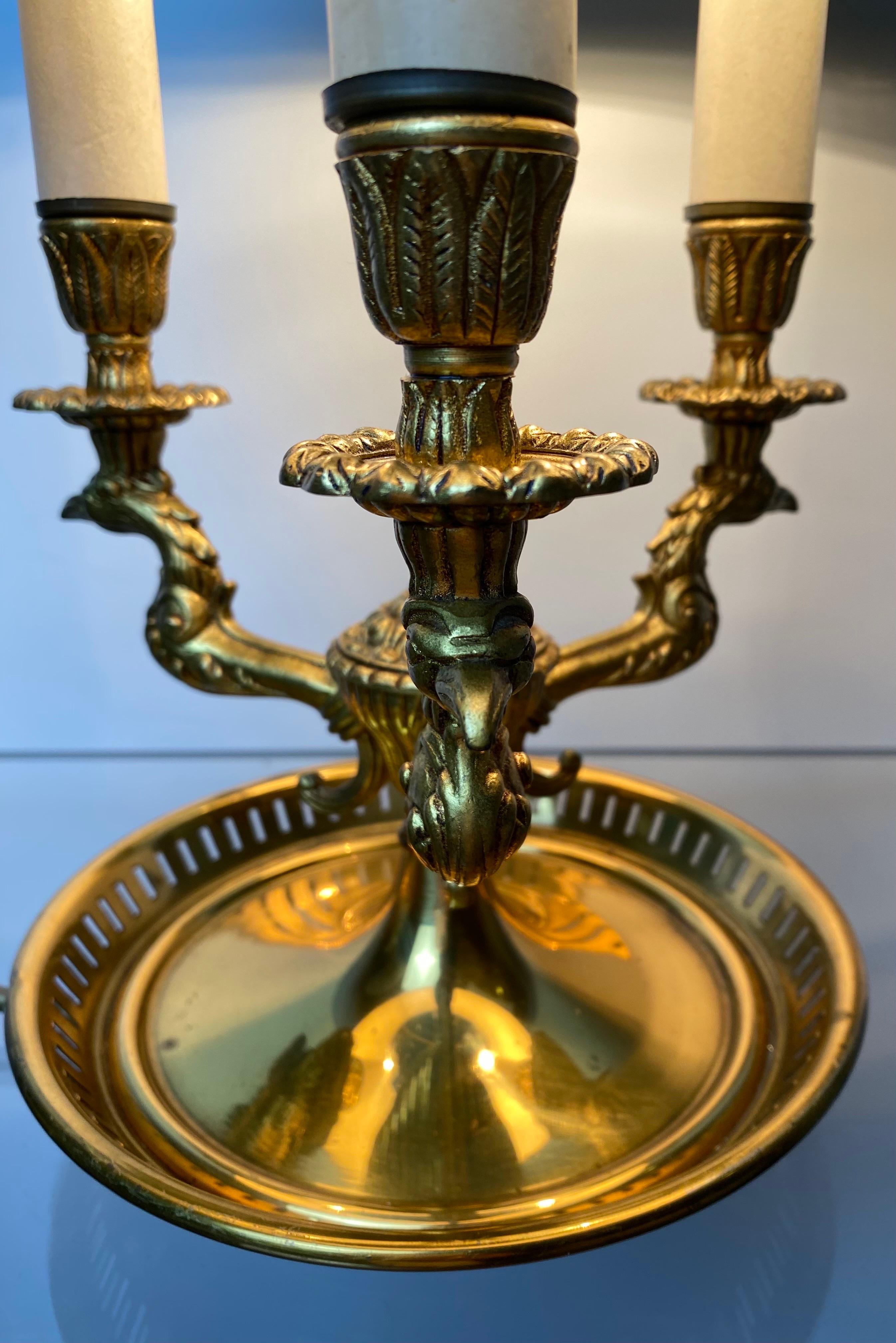 French Empire Gilded Bronze Bouillotte Lamp with 3 Eagle Arms For Sale 3