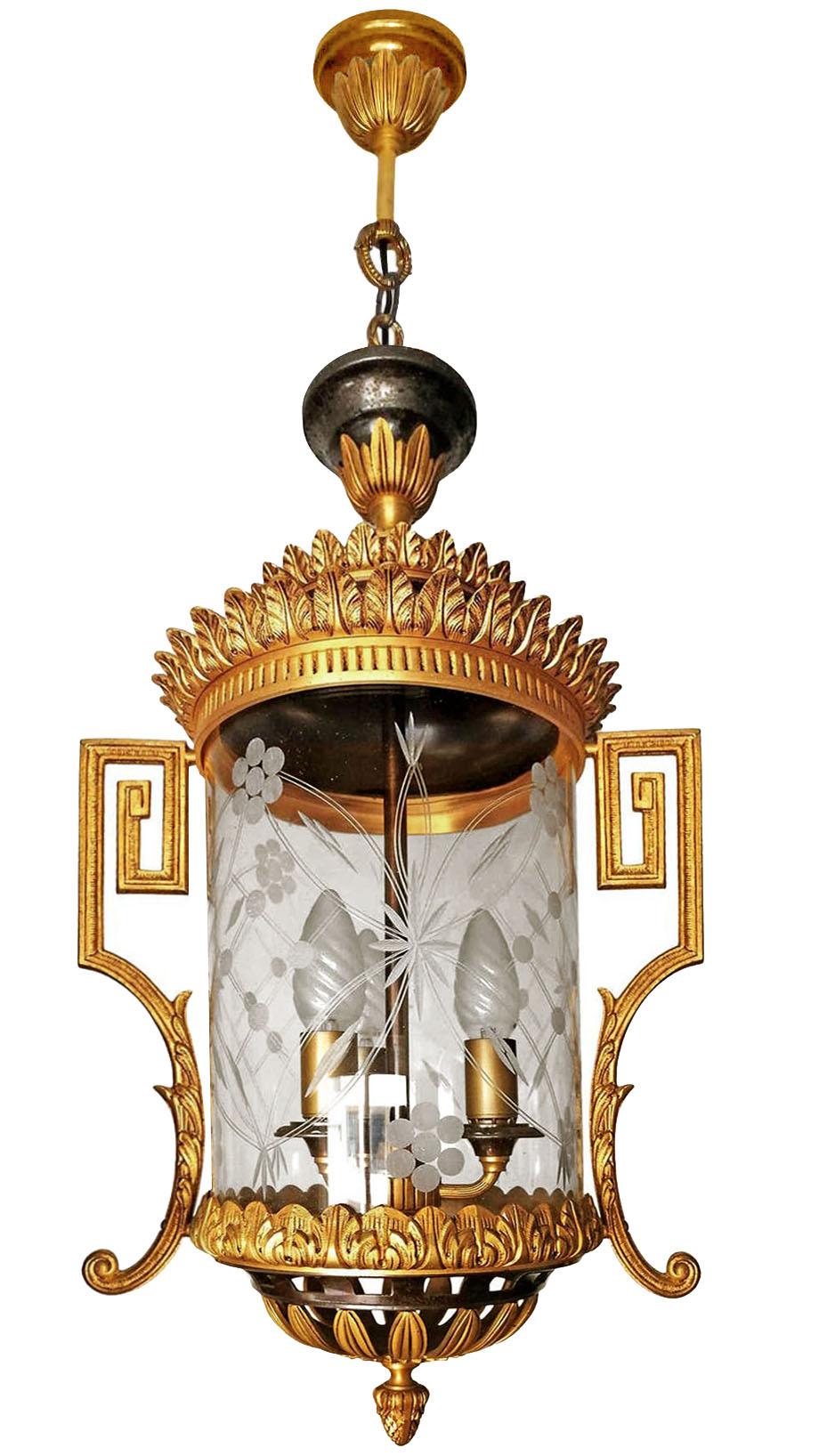 Beautiful antique large French Empire cast bronze lantern. Gilded solid heavy bronze and cut glass shade with 3-light bulbs.
Dimensions:
Diameter 13.8 in / 35 cm
Height 37.41 in (chain = 6 in)/ 95 cm (chain =15 cm)
Weight 10 Kg / 22 lb
3-light