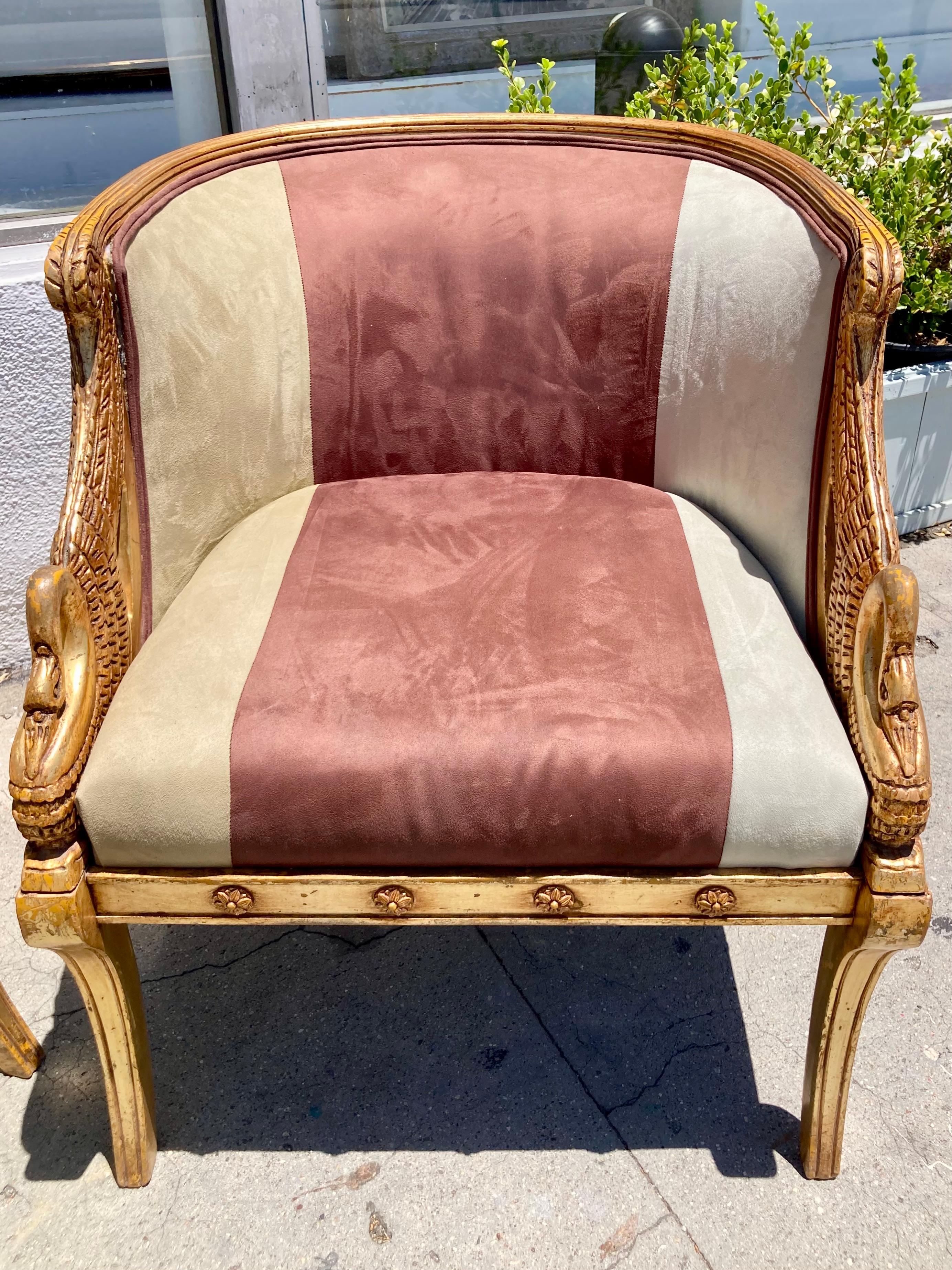 French Empire Gilt Barrel Back Bergere Chair, a Pair en venta 3