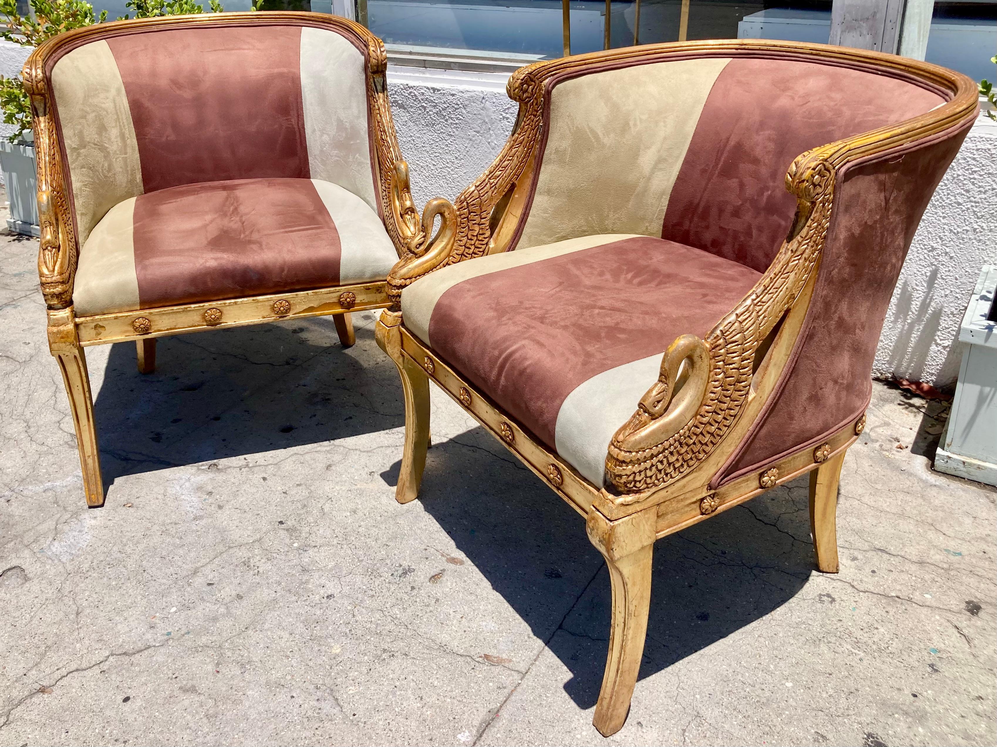 French Empire Gilt Barrel Back Bergere Chair, a Pair mediados del siglo XX en venta