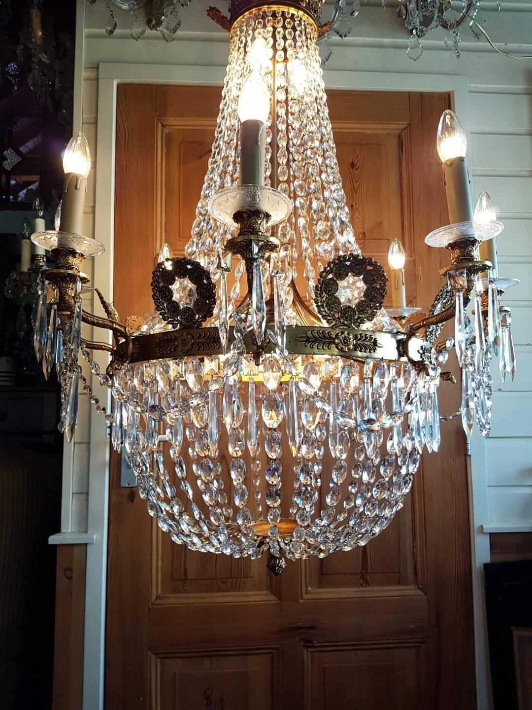 French Empire Gilt Bronze and Crystal Cut Dore Chandelier In Good Condition For Sale In Oldebroek, NL
