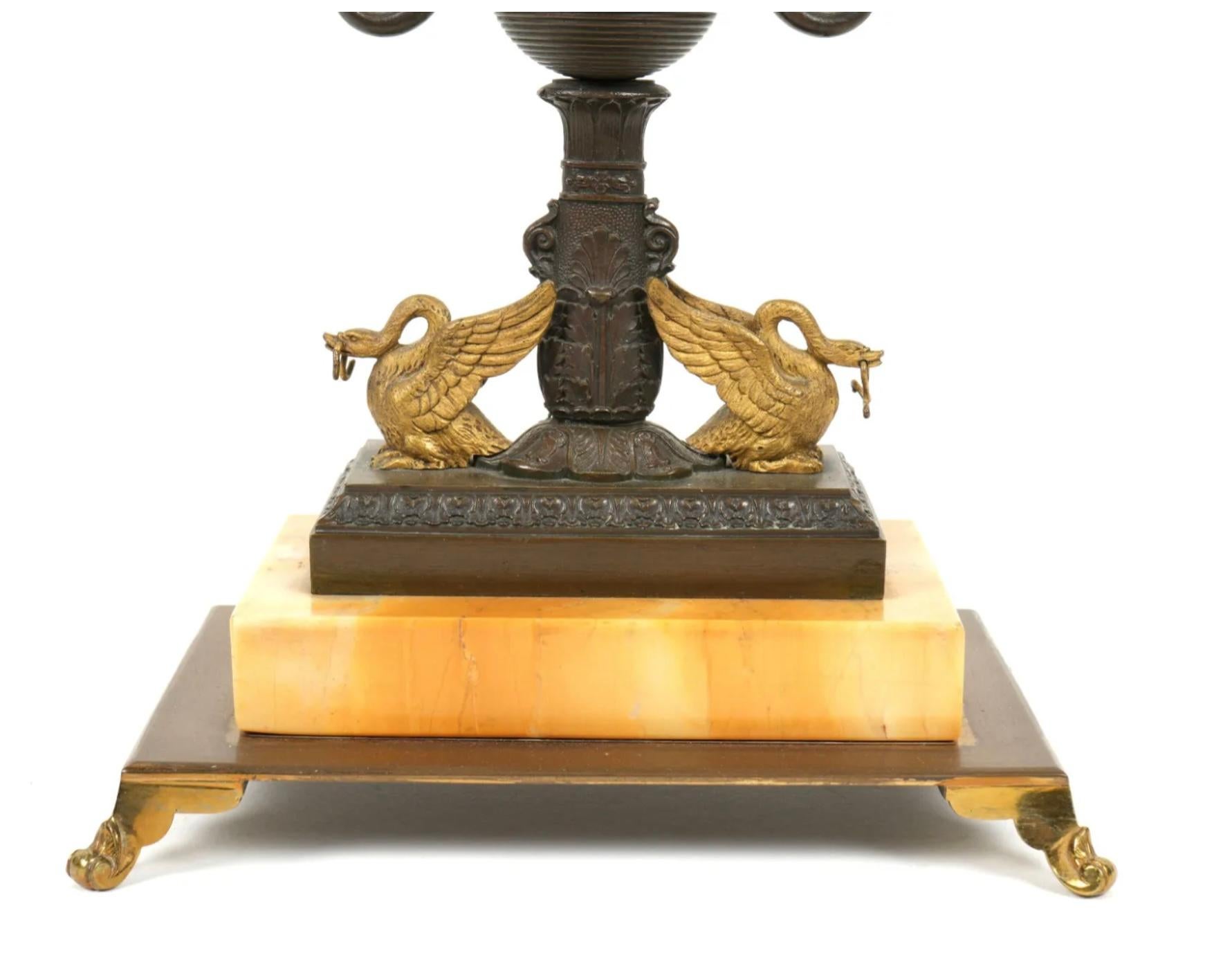 Provincial français Lampe bouillotte Empire française en bronze doré  en vente