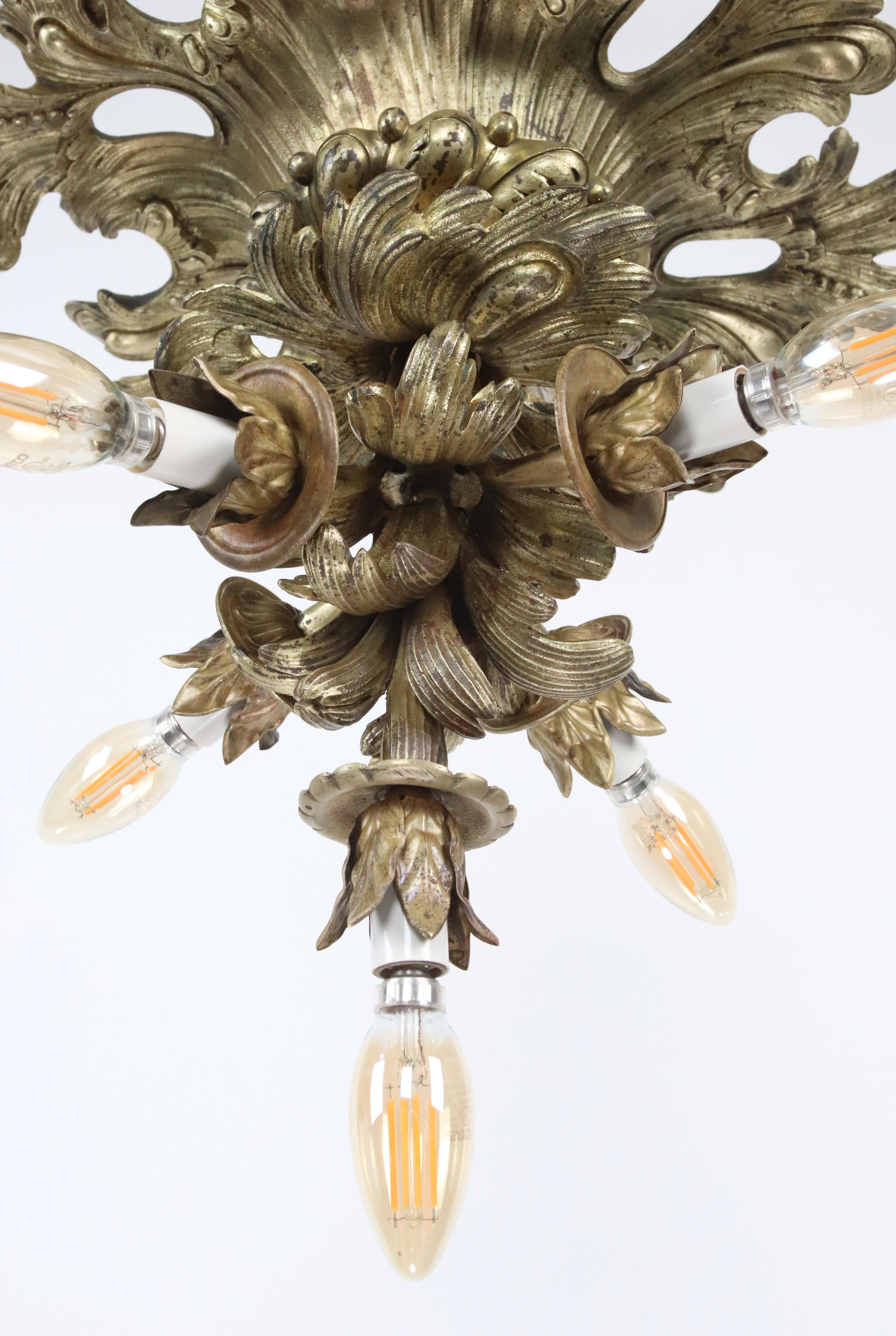 Lampadario a 5 luci in bronzo dorato Impero Francese in vendita 4