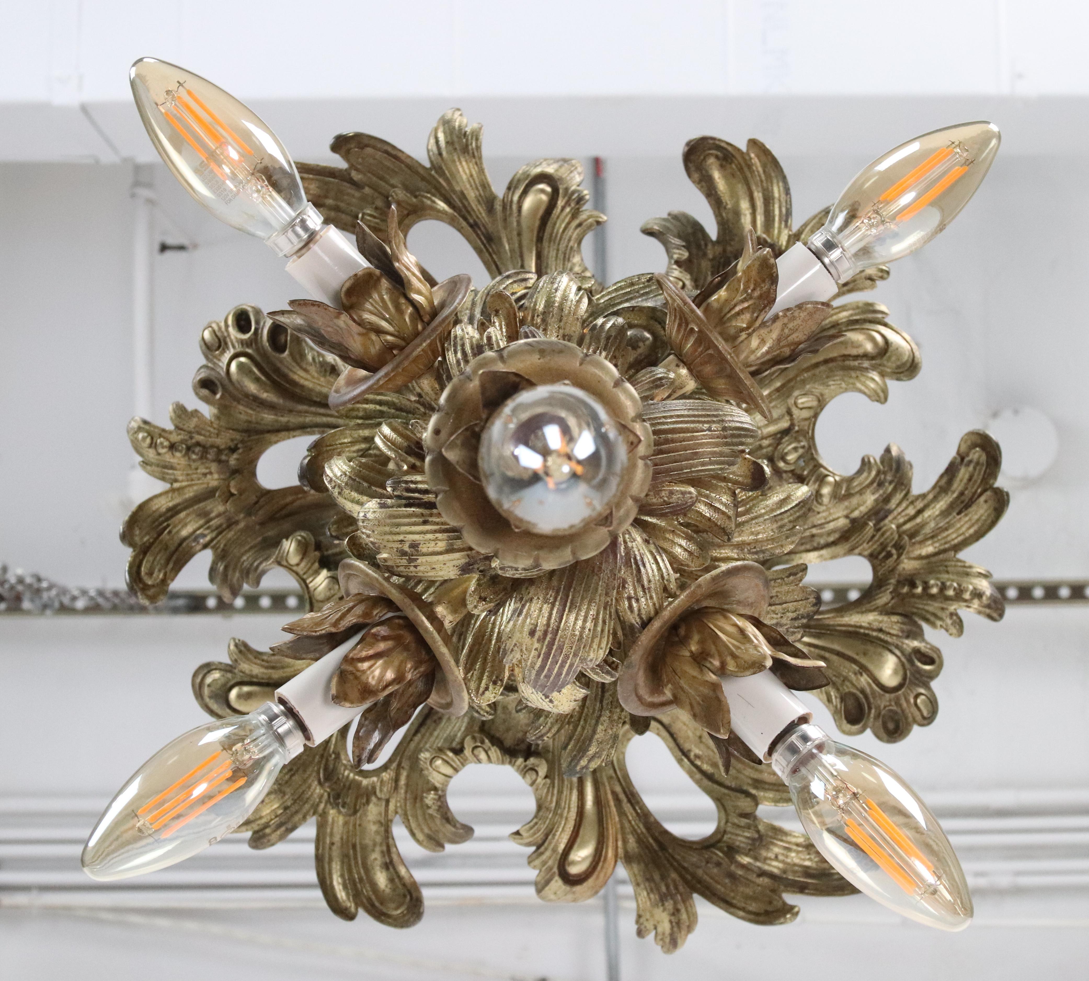 Lampadario a 5 luci in bronzo dorato Impero Francese in vendita 8