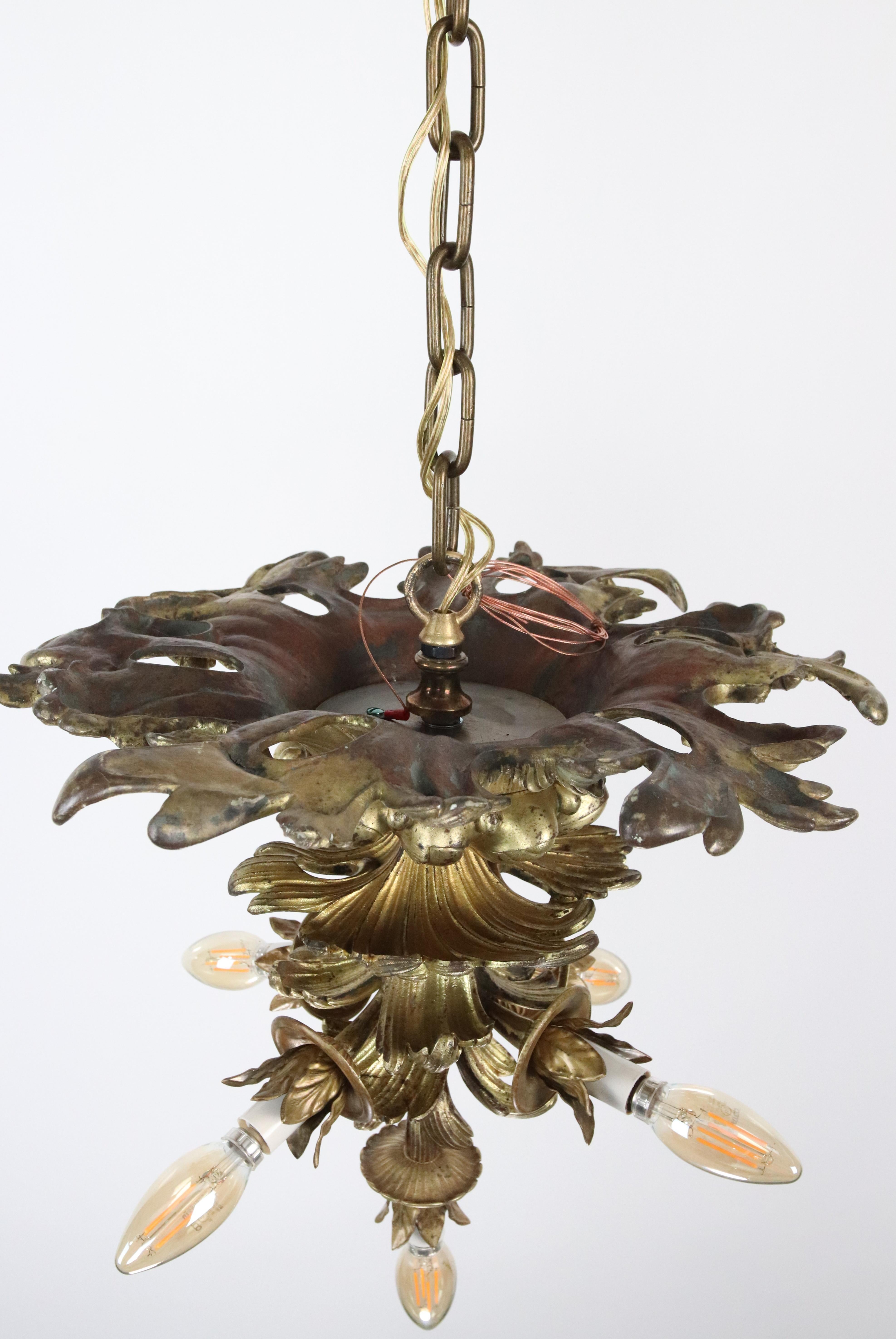 Dorato Lampadario a 5 luci in bronzo dorato Impero Francese in vendita