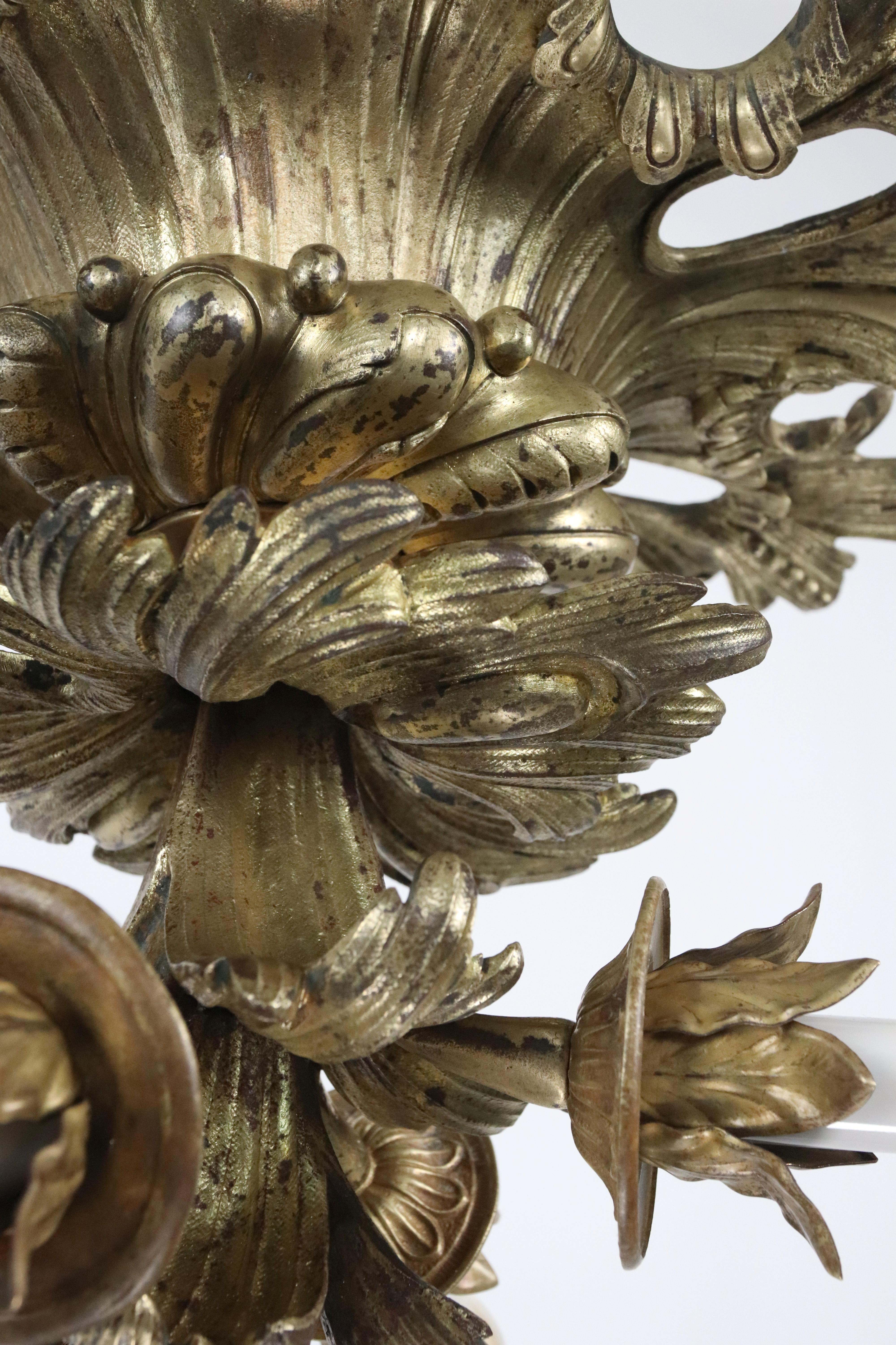 Lampadario a 5 luci in bronzo dorato Impero Francese In condizioni buone in vendita a New York, NY