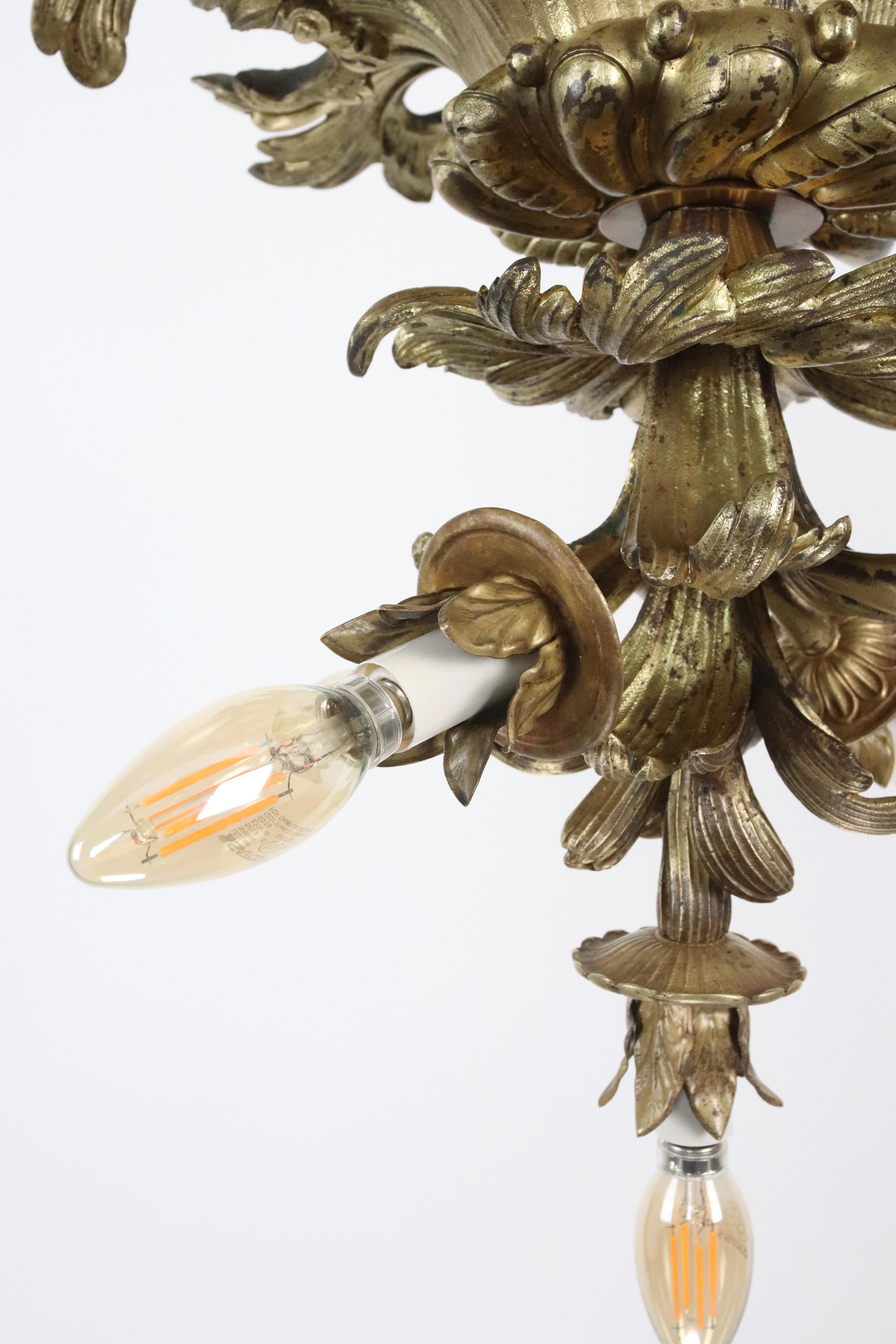 Lampadario a 5 luci in bronzo dorato Impero Francese in vendita 1