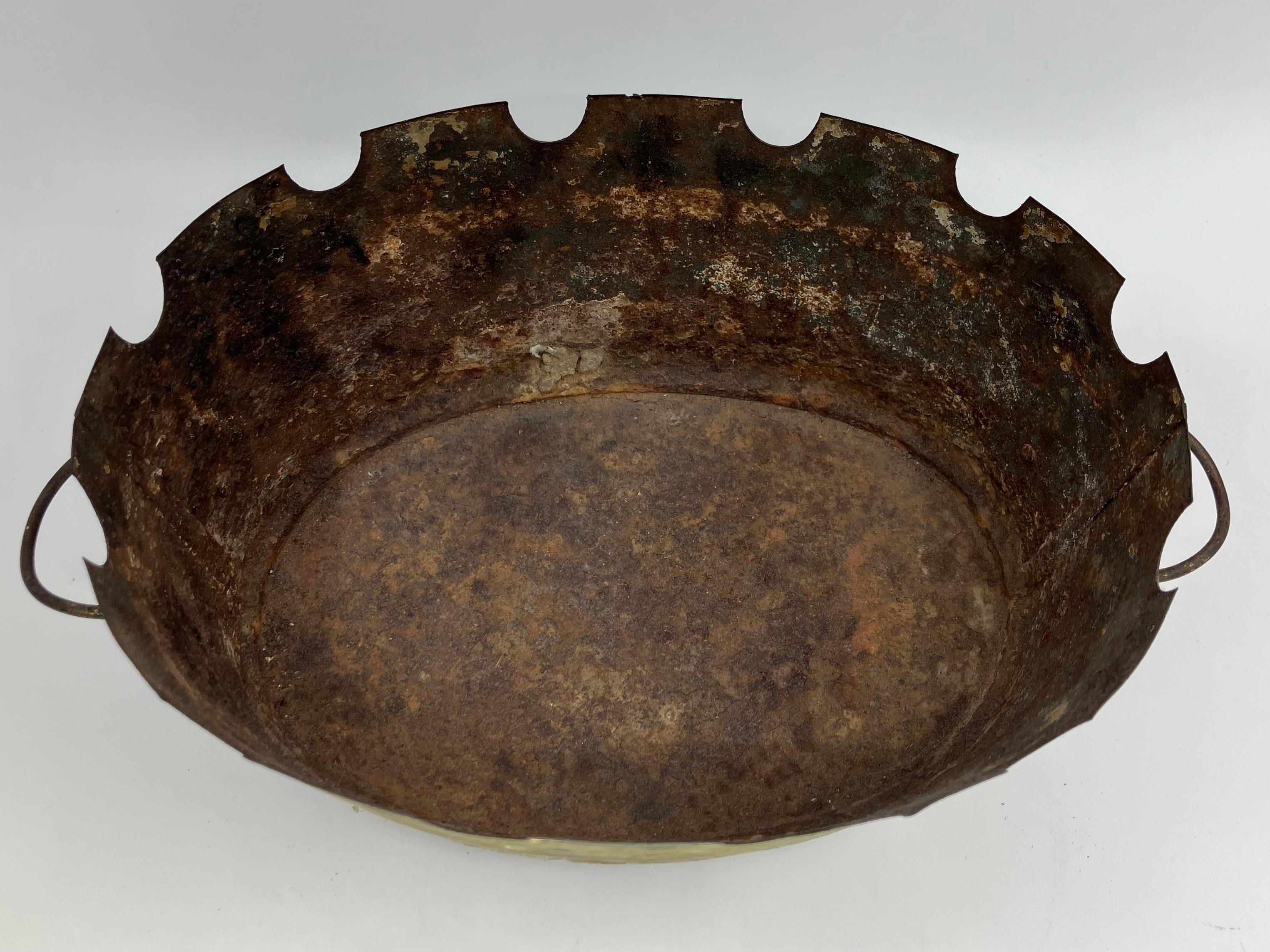 Cache pot Montieth Empire français vert et doré en vente 5