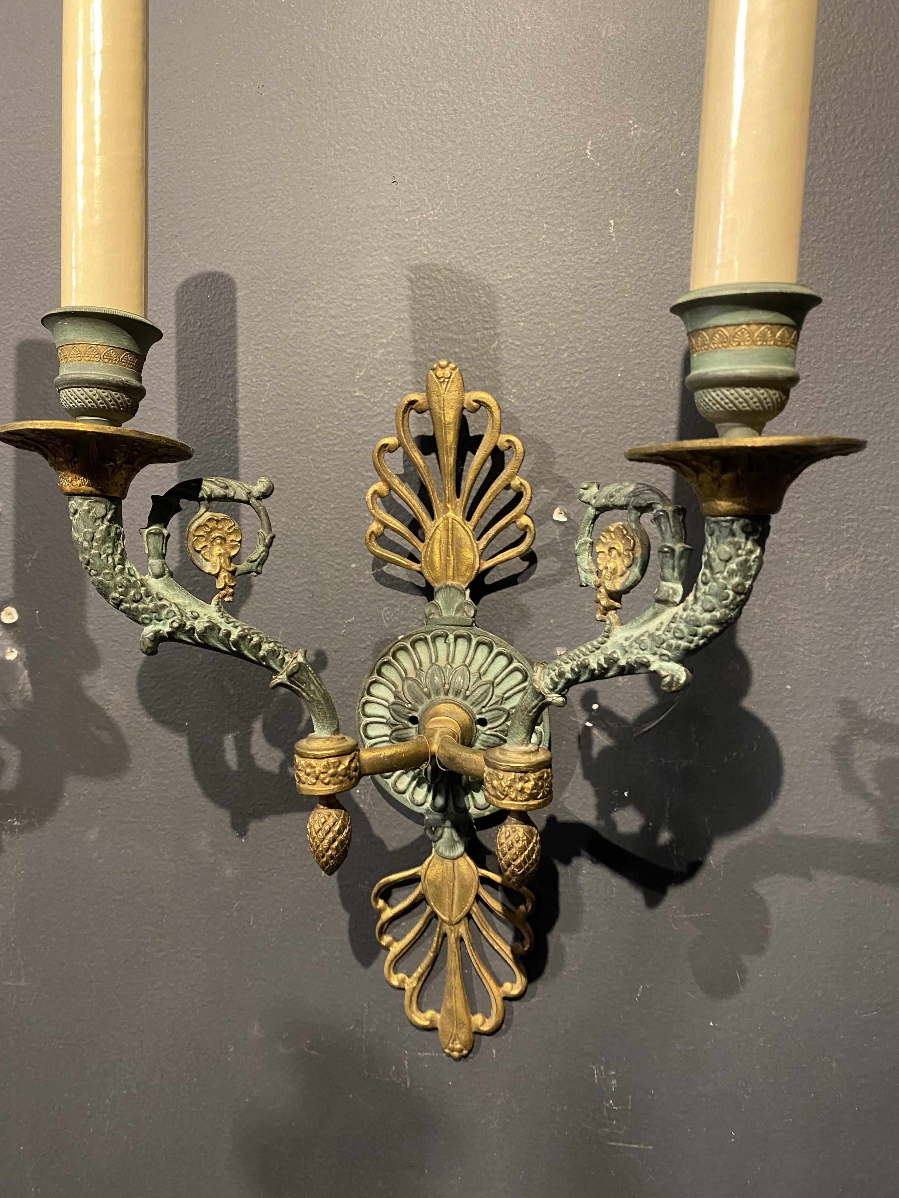 Engraved 19th Century French Empire Green Patinated Sconces For Sale