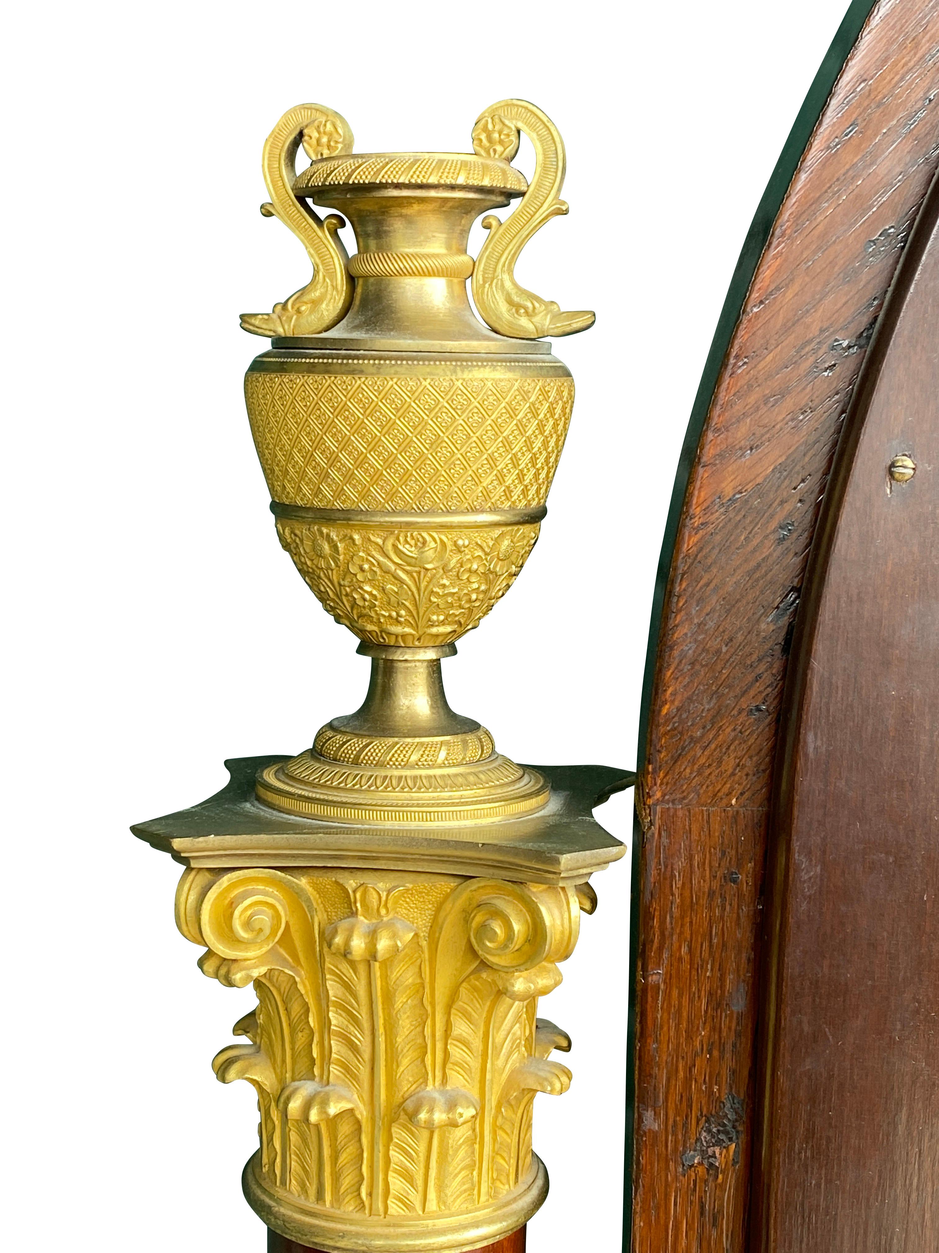 Cheval-Spiegel im französischen Empire-Stil aus Mahagoni und Goldbronze im Angebot 1
