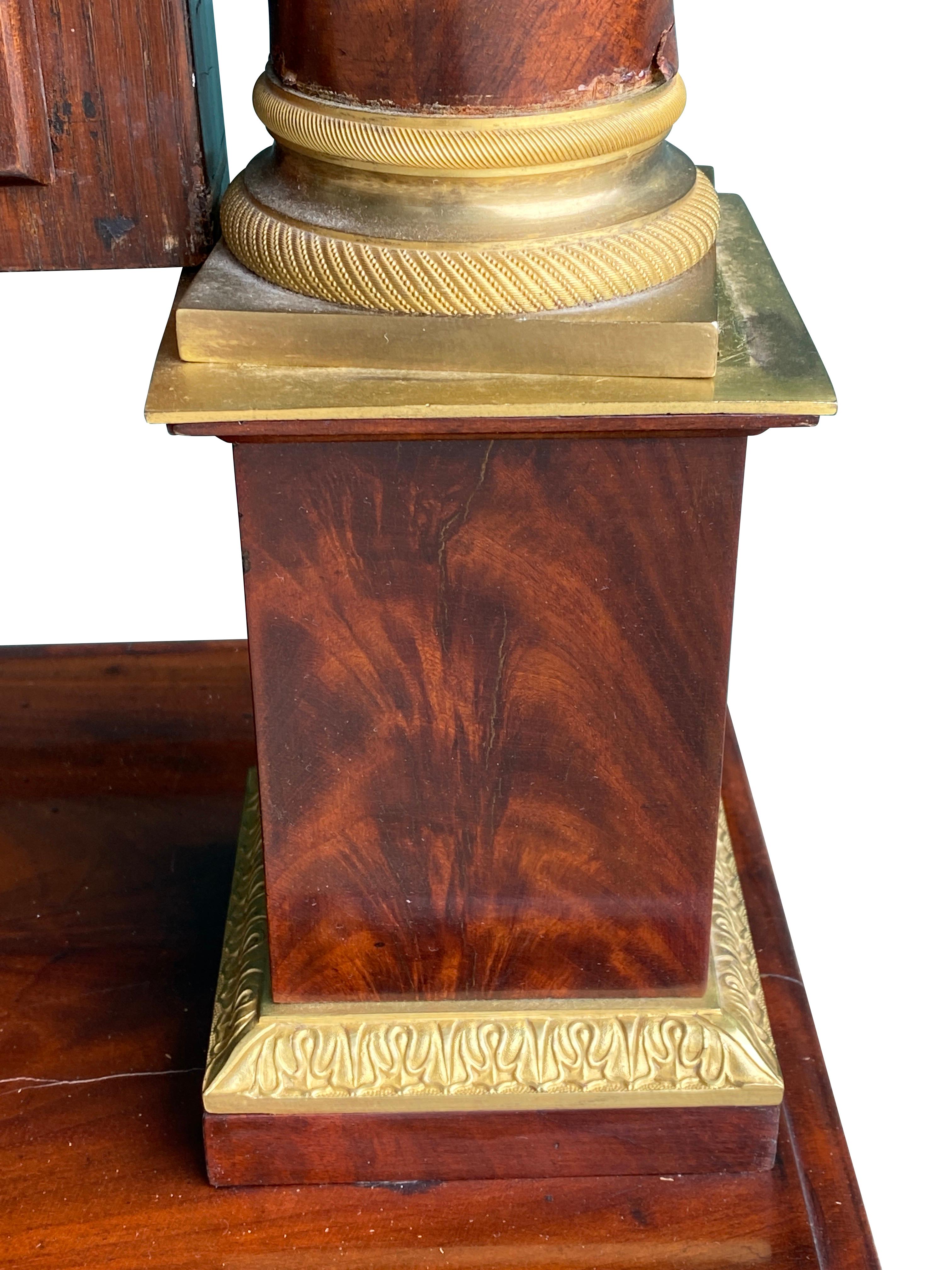 Miroir chevalet de style Empire français en acajou et bronze doré en vente 1
